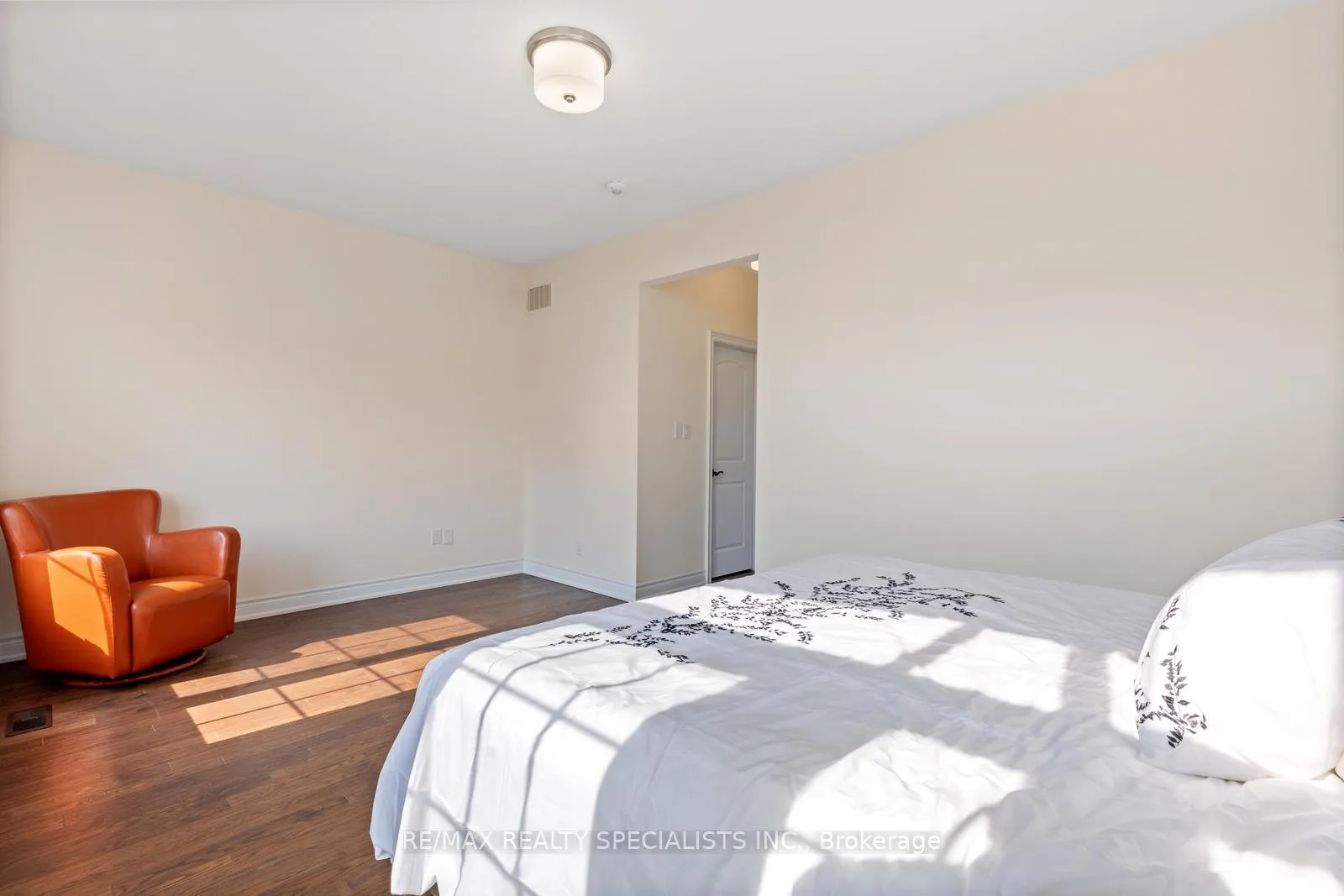 Photo 27 of 39 New Yorkton Avenue, Markham, Angus Glen — HOMEH