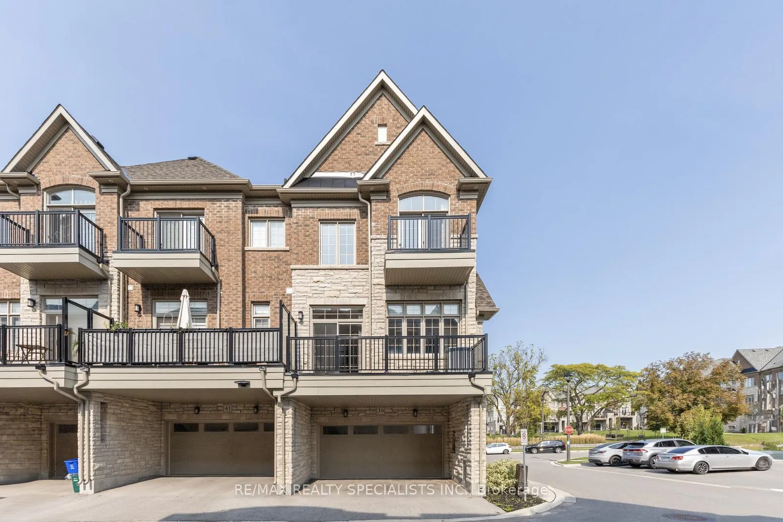 Photo 35 of 39 New Yorkton Avenue, Markham, Angus Glen — HOMEH