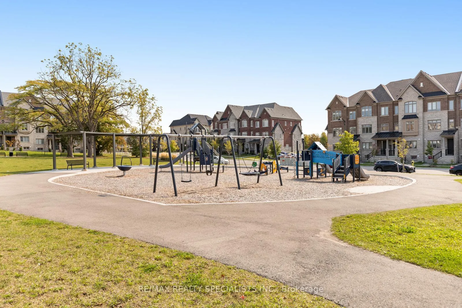 Photo 37 of 39 New Yorkton Avenue, Markham, Angus Glen — HOMEH