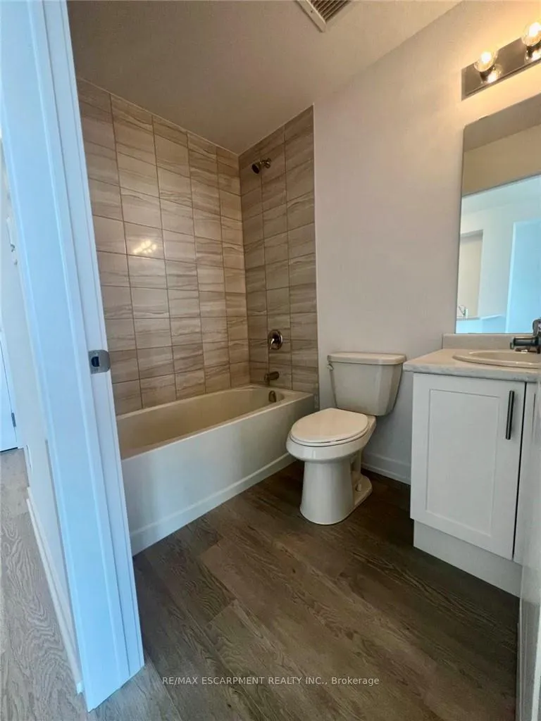 Photo 19 of Unit 703, 460 Dundas Street E, Hamilton, Waterdown — HOMEH