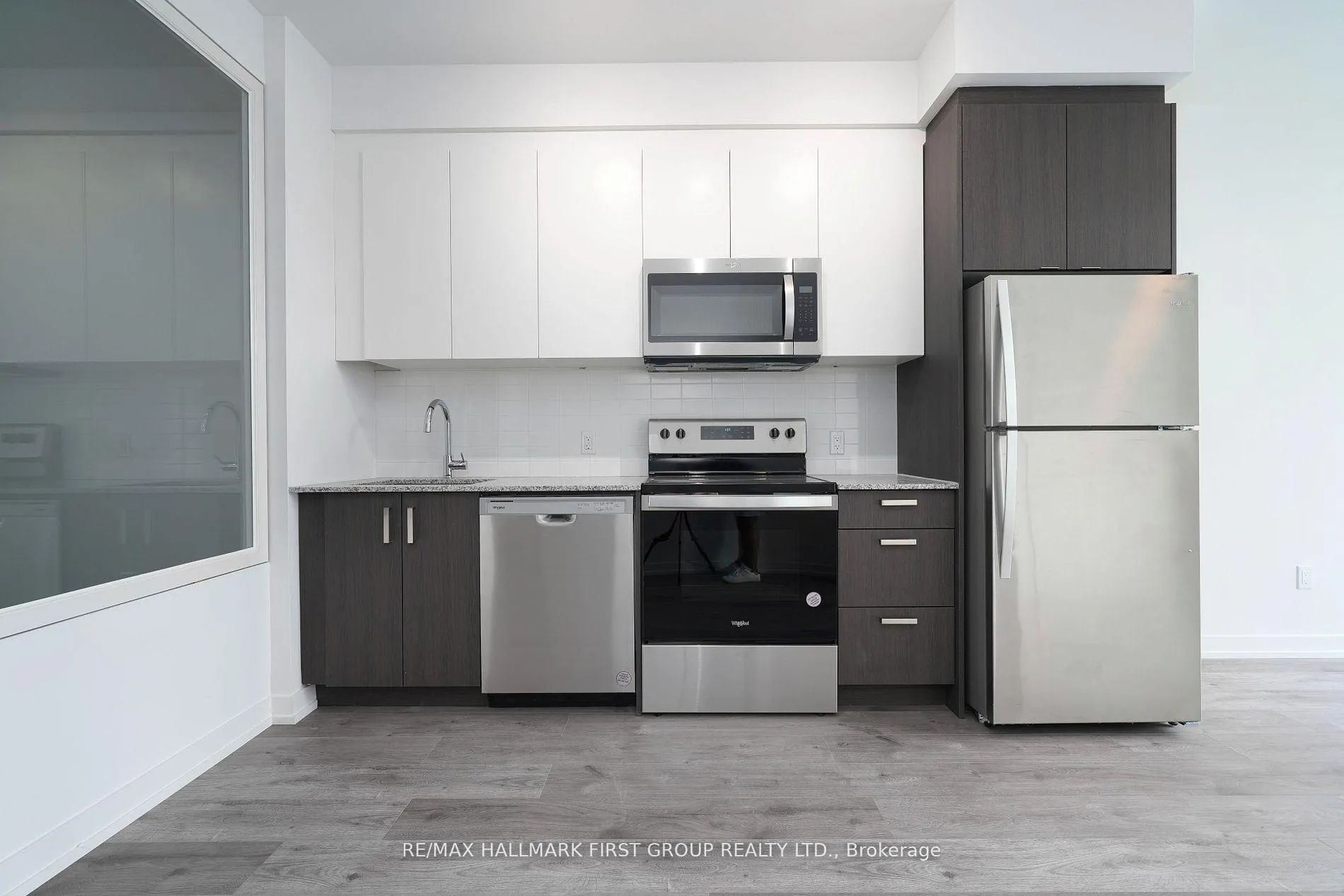 Photo 4 of Unit 216, 1010 Dundas Street E, Whitby, Pringle Creek — HOMEH