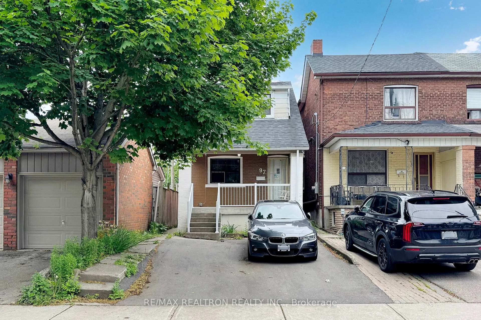Front of Unit 2nd Floor, 97 Bude Street