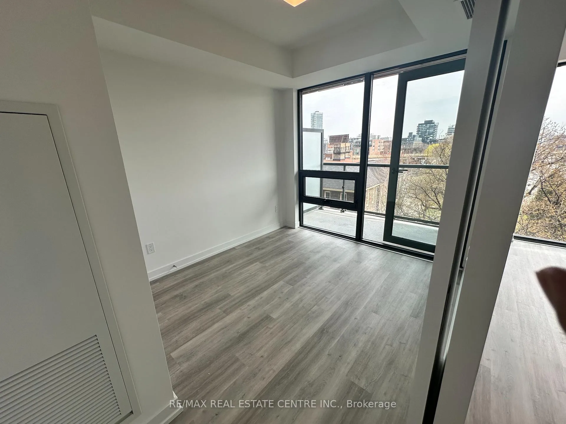Photo 7 of Unit 513, 28 Eastern Avenue, Toronto, Moss Park — HOMEH