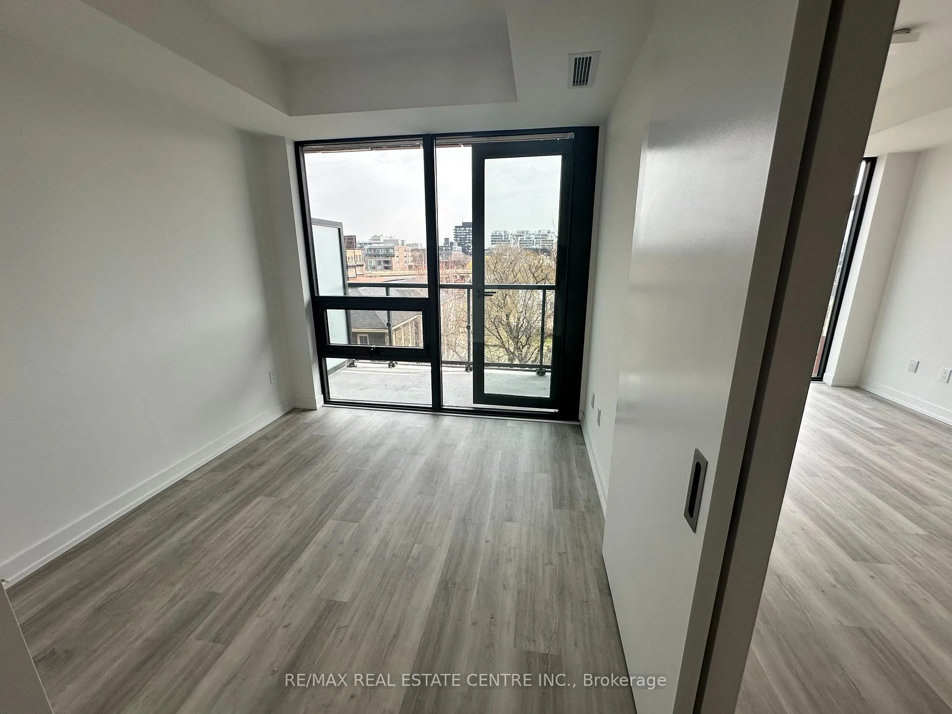 Photo 8 of Unit 513, 28 Eastern Avenue, Toronto, Moss Park — HOMEH