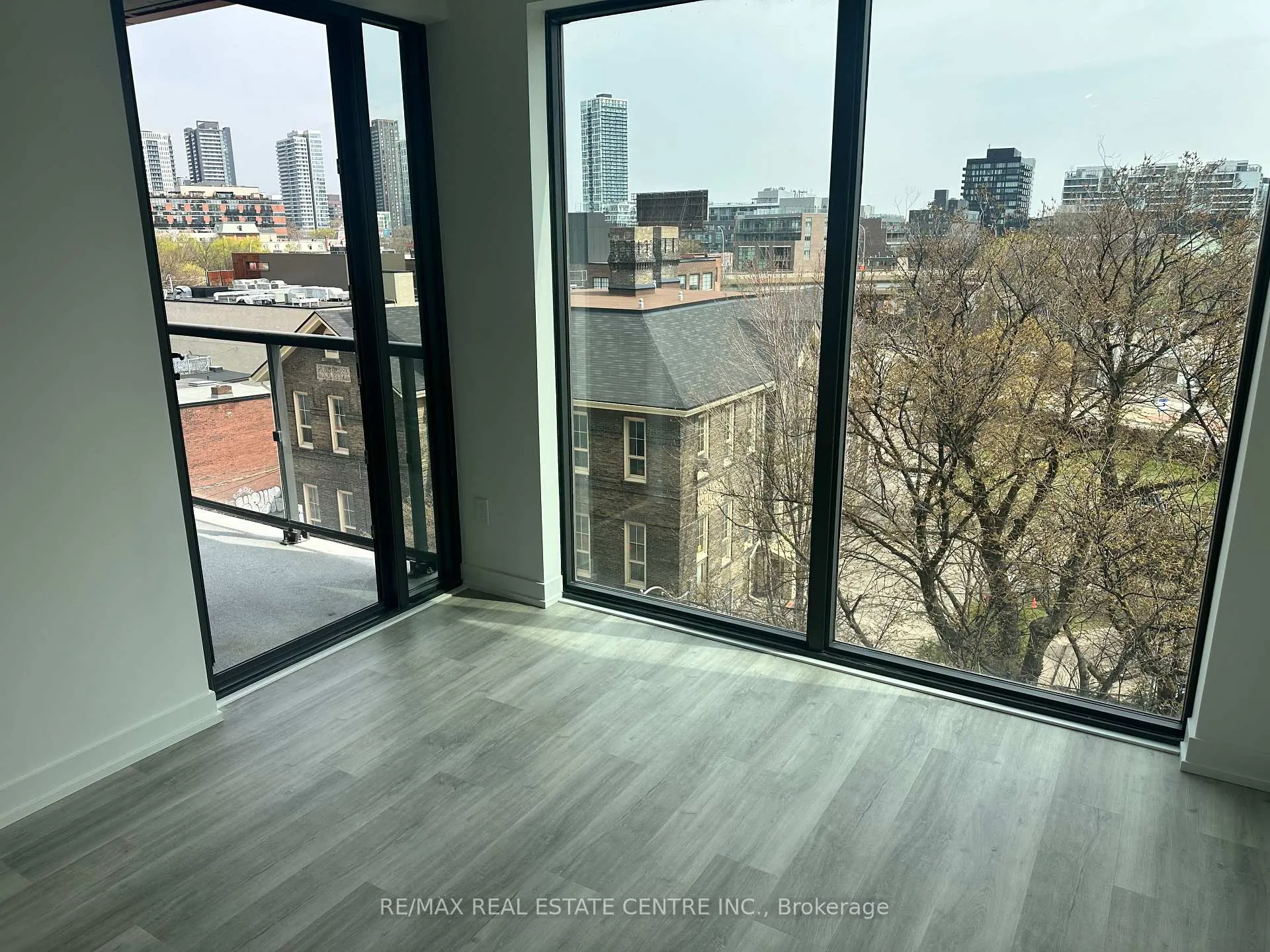 Photo 11 of Unit 513, 28 Eastern Avenue, Toronto, Moss Park — HOMEH