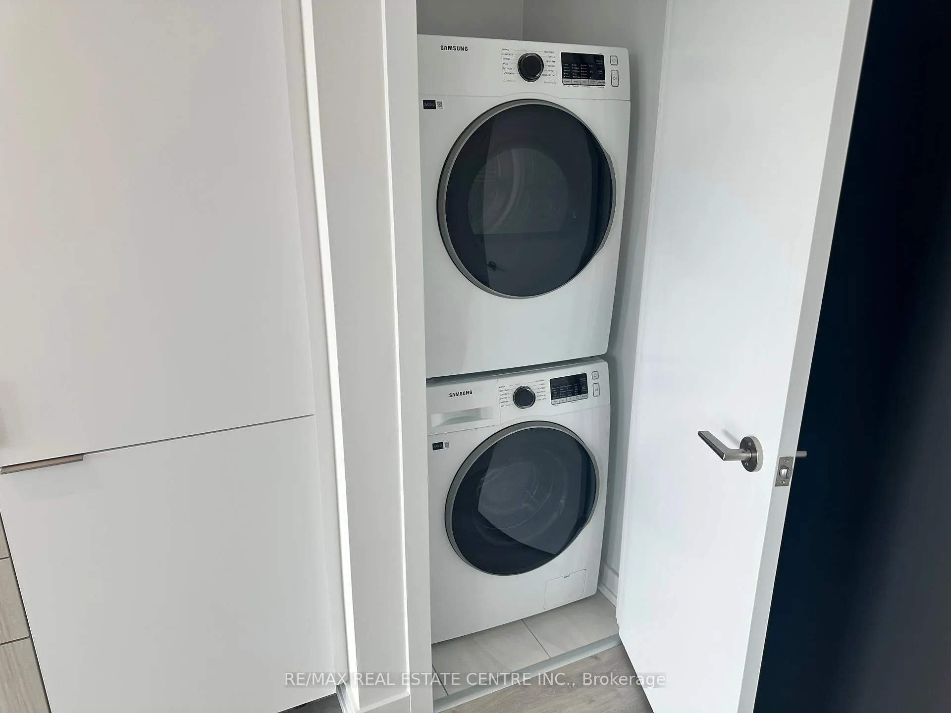 Photo 13 of Unit 513, 28 Eastern Avenue, Toronto, Moss Park — HOMEH