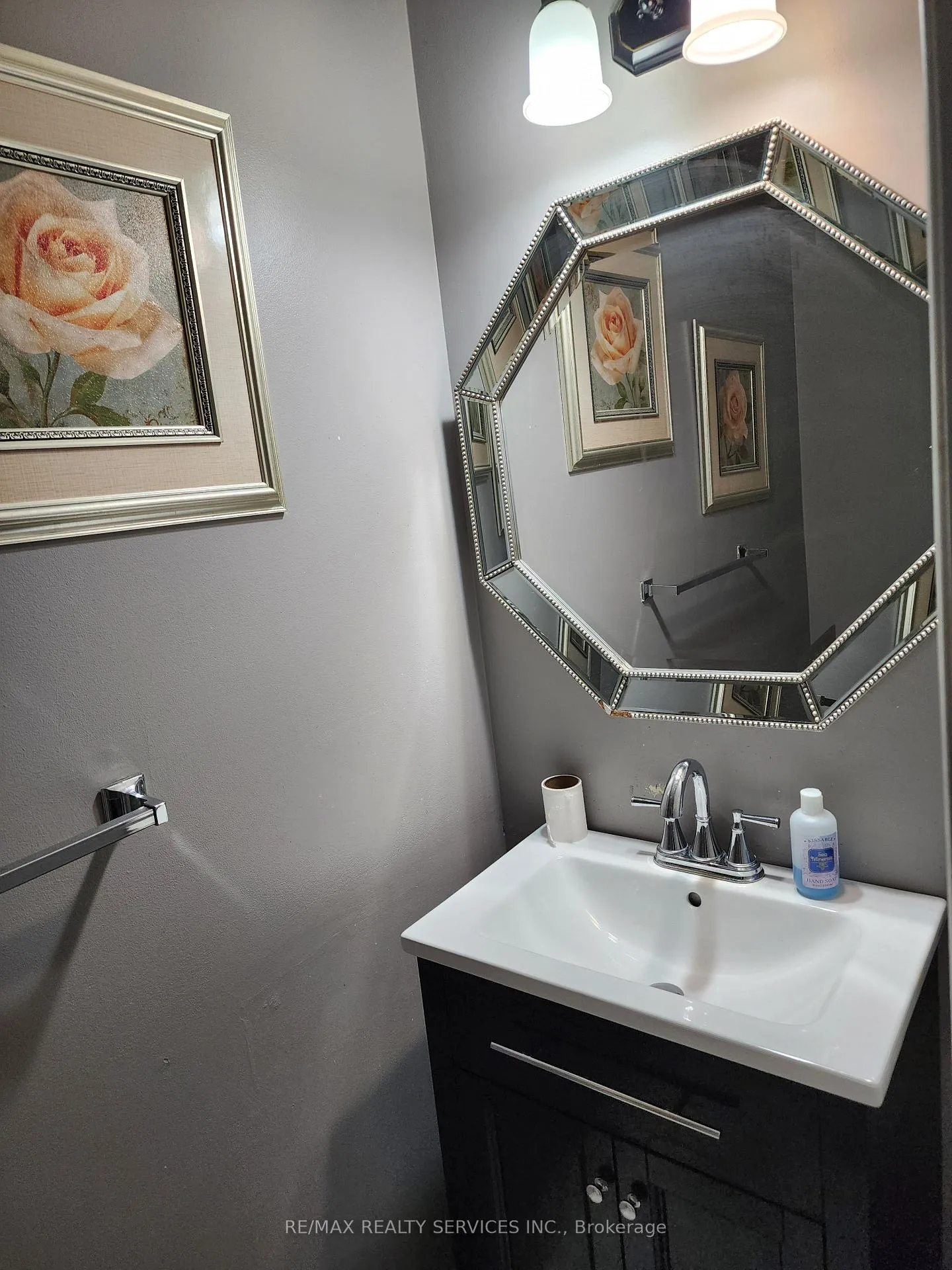 Photo 9 of 140 Wright Crescent, Ajax, Central — HOMEH
