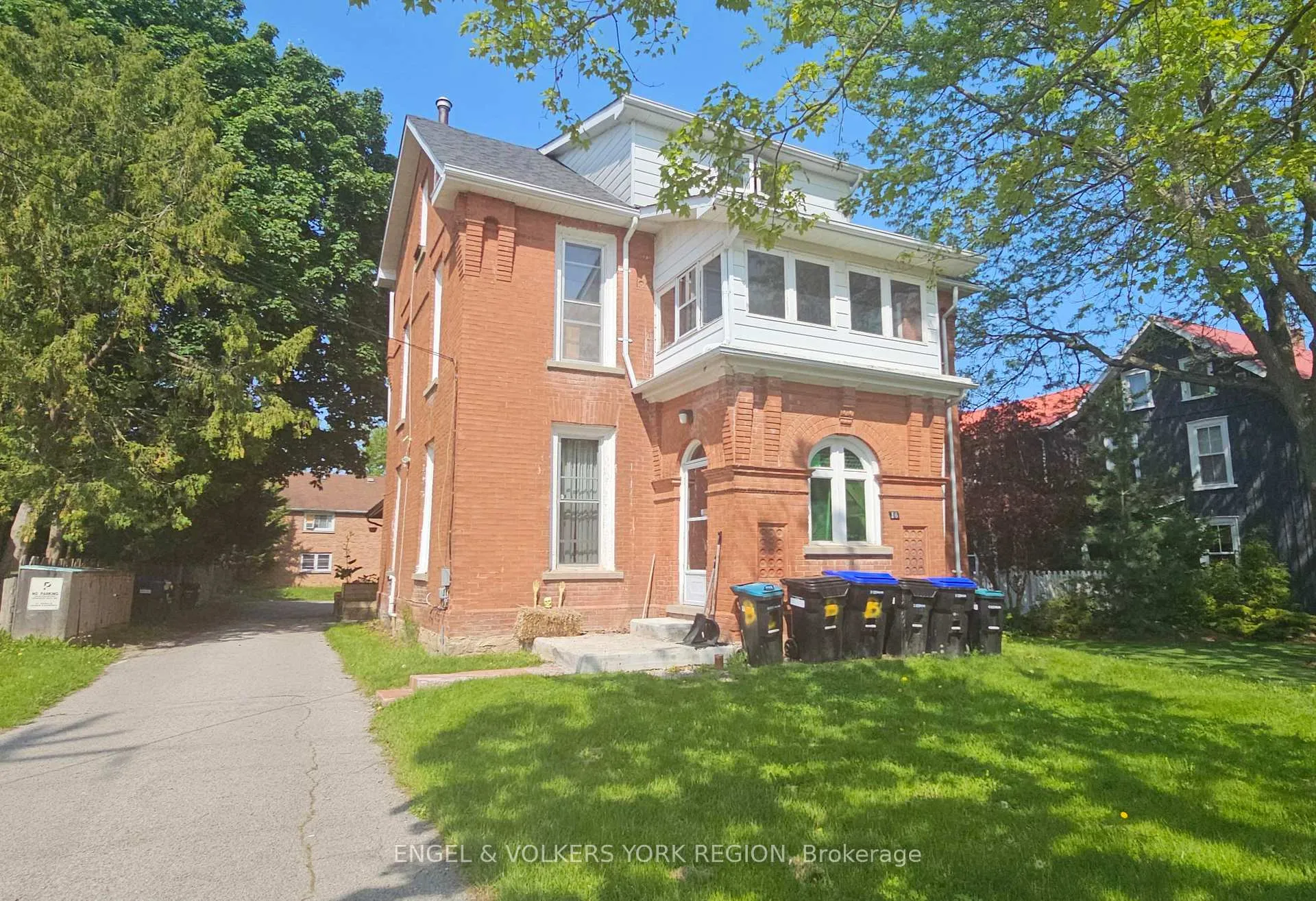 Photo 1 of Unit B, 16 Centre Street, New Tecumseth, Beeton — HOMEH