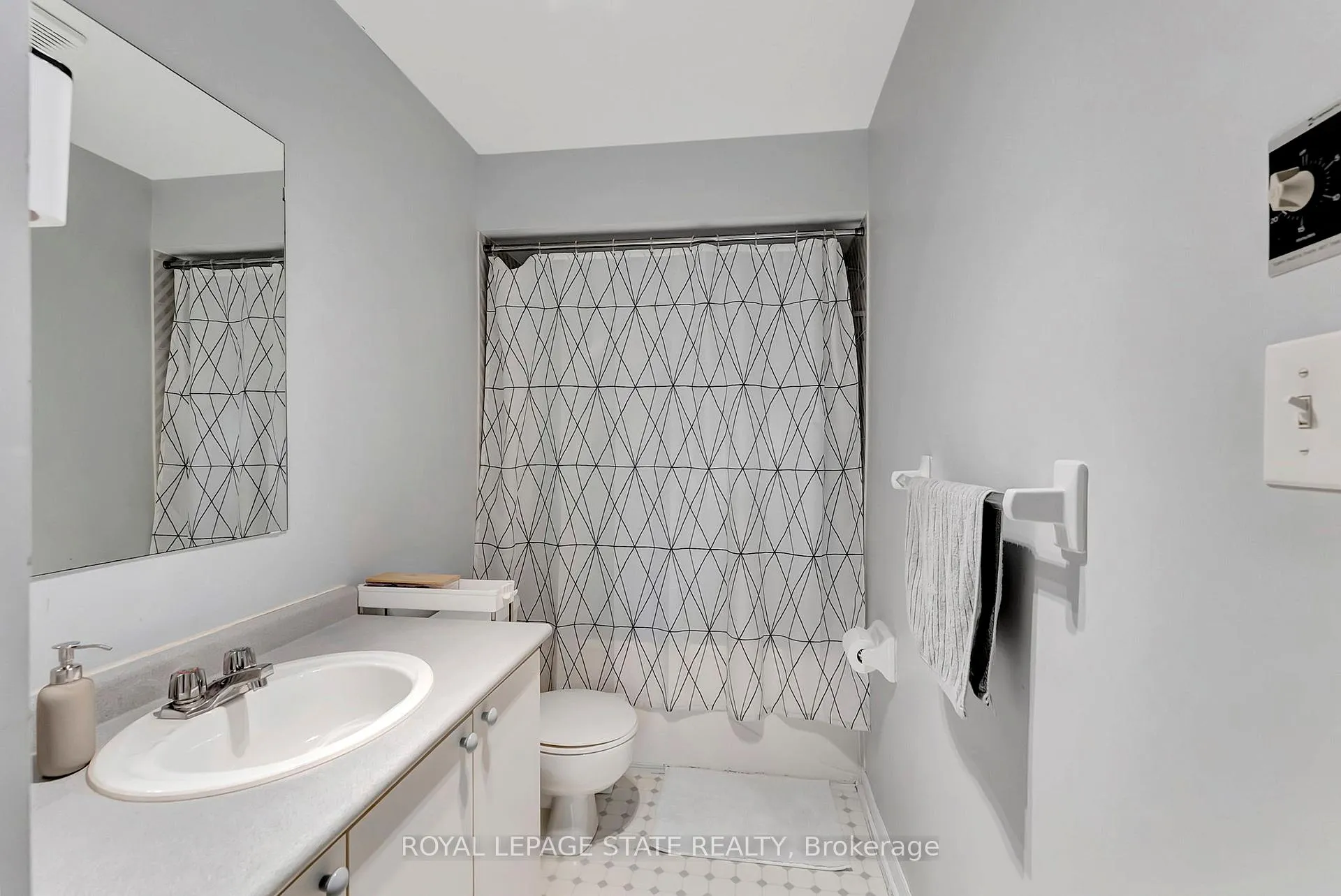 Photo 20 of Unit 34, 26 Moss Boulevard, Hamilton, Dundas — HOMEH