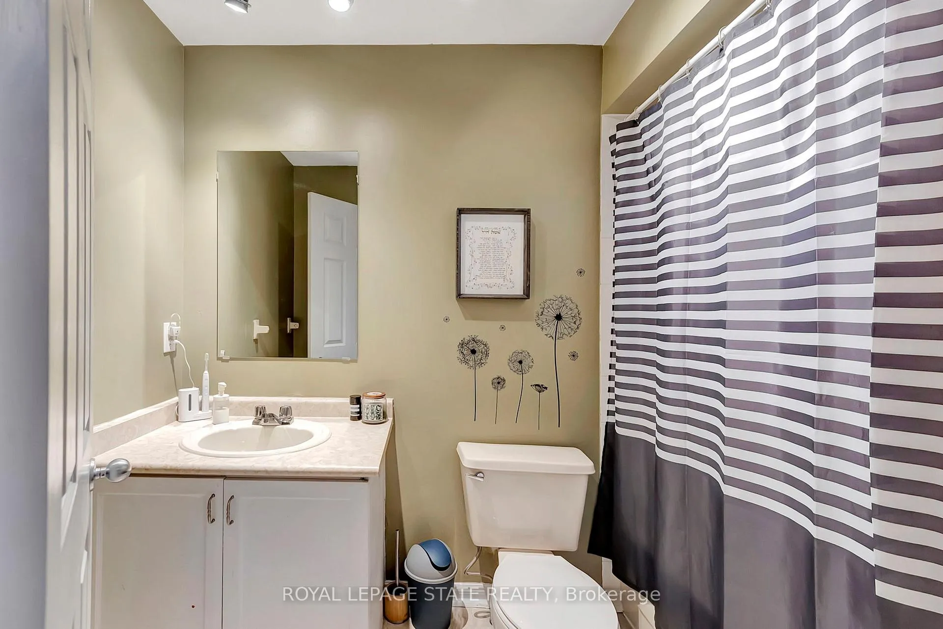 Photo 21 of Unit 34, 26 Moss Boulevard, Hamilton, Dundas — HOMEH