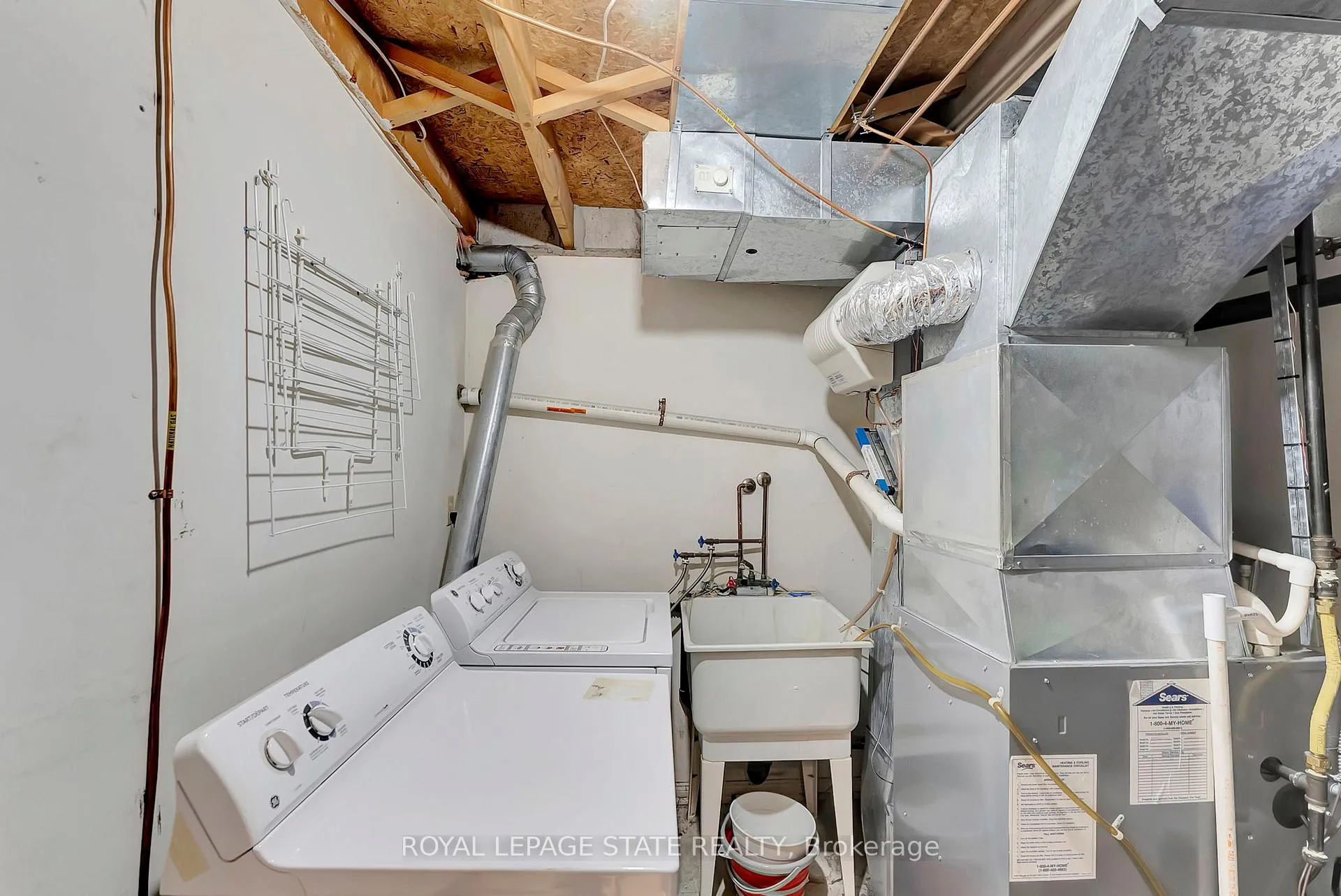 Photo 26 of Unit 34, 26 Moss Boulevard, Hamilton, Dundas — HOMEH