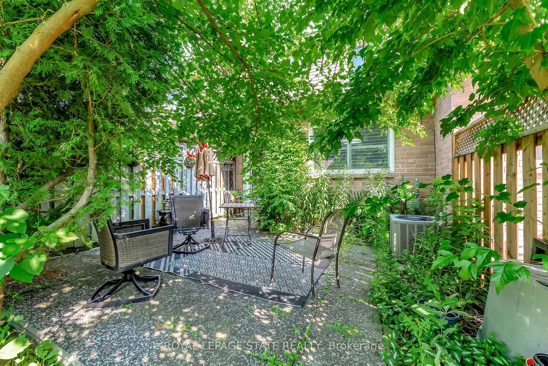 Photo 29 of Unit 34, 26 Moss Boulevard, Hamilton, Dundas — HOMEH
