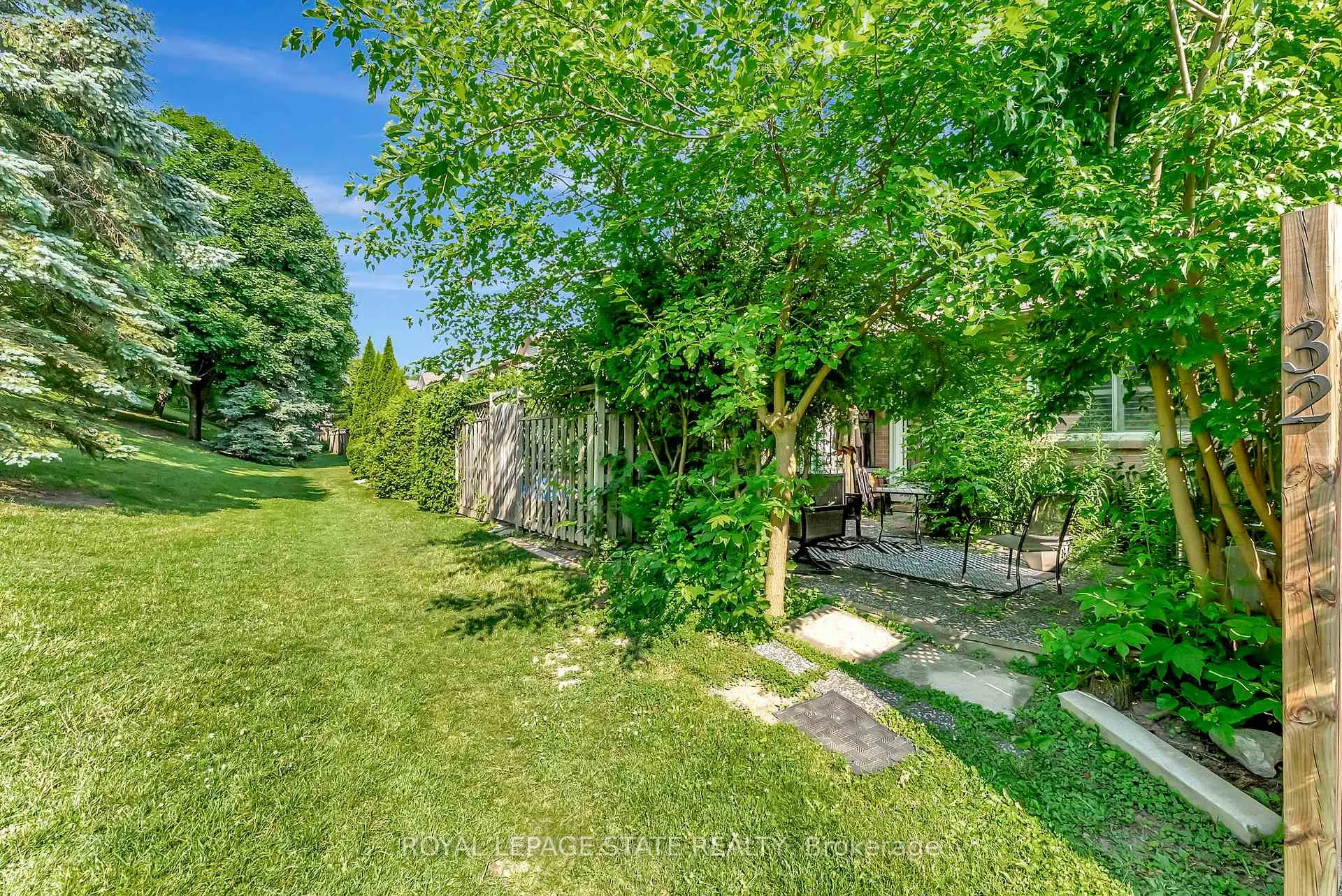 Photo 30 of Unit 34, 26 Moss Boulevard, Hamilton, Dundas — HOMEH