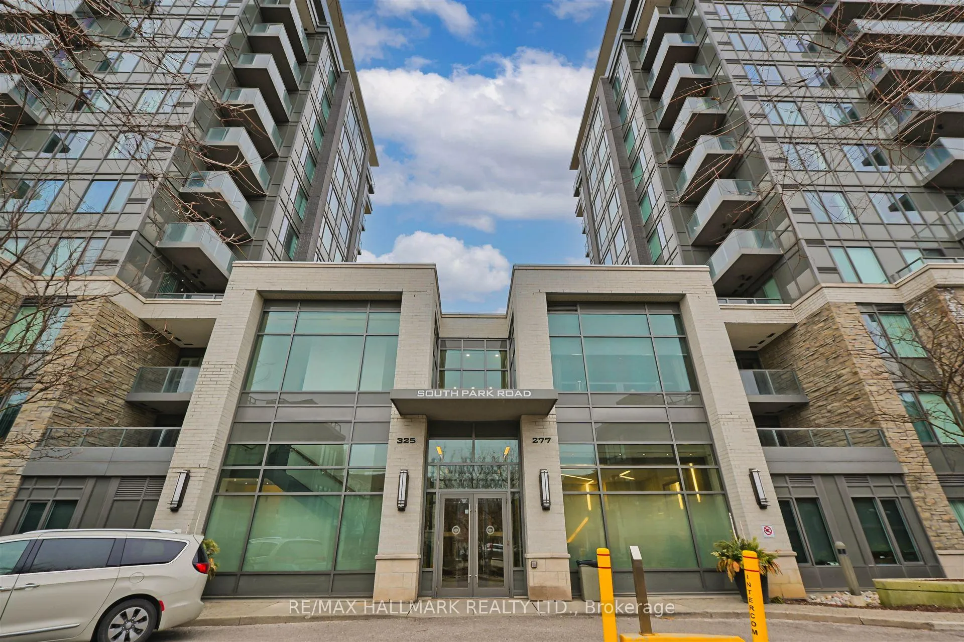Front of Unit 110, 277 South Park Road