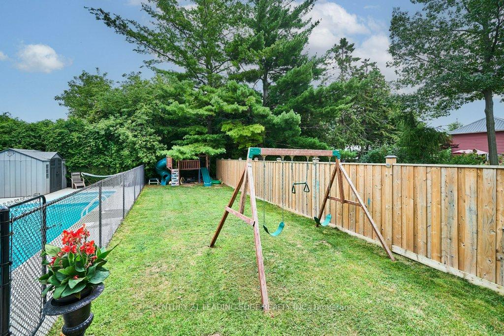 Photo 5 of 4 Mann Street, Clarington, Bowmanville — HOMEH