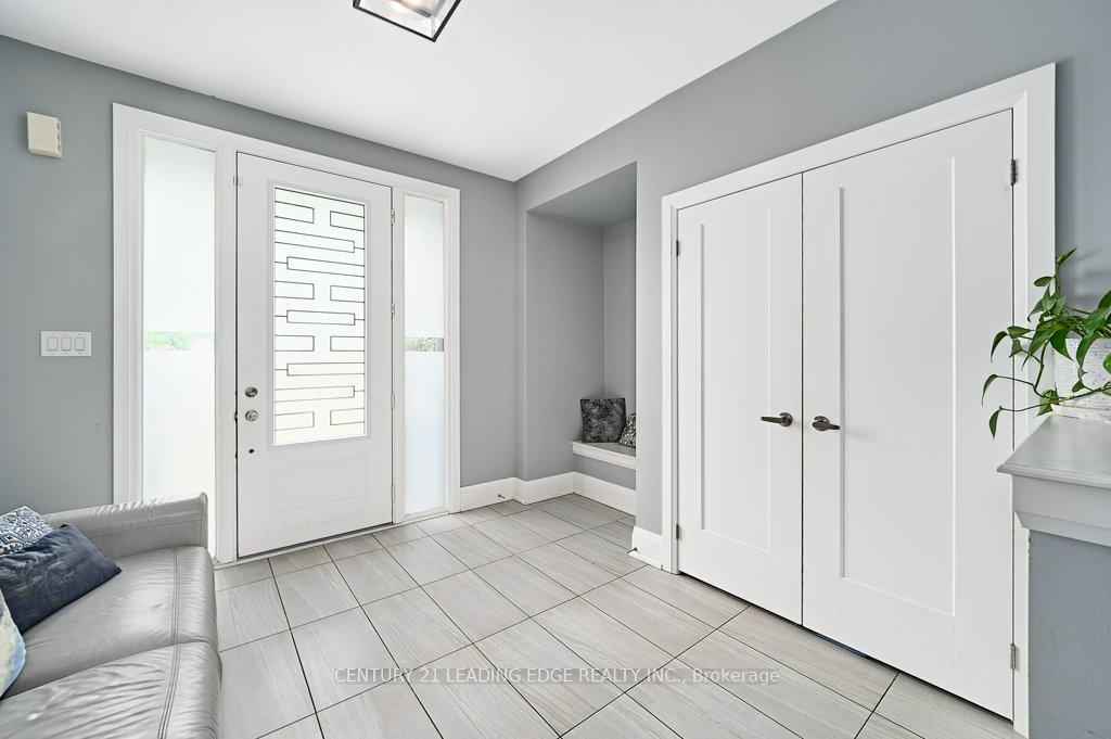Photo 10 of 4 Mann Street, Clarington, Bowmanville — HOMEH