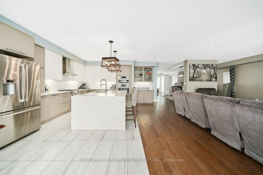 Photo 24 of 4 Mann Street, Clarington, Bowmanville — HOMEH