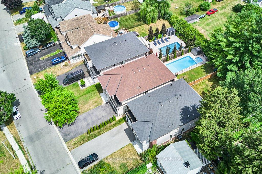 Photo 49 of 4 Mann Street, Clarington, Bowmanville — HOMEH