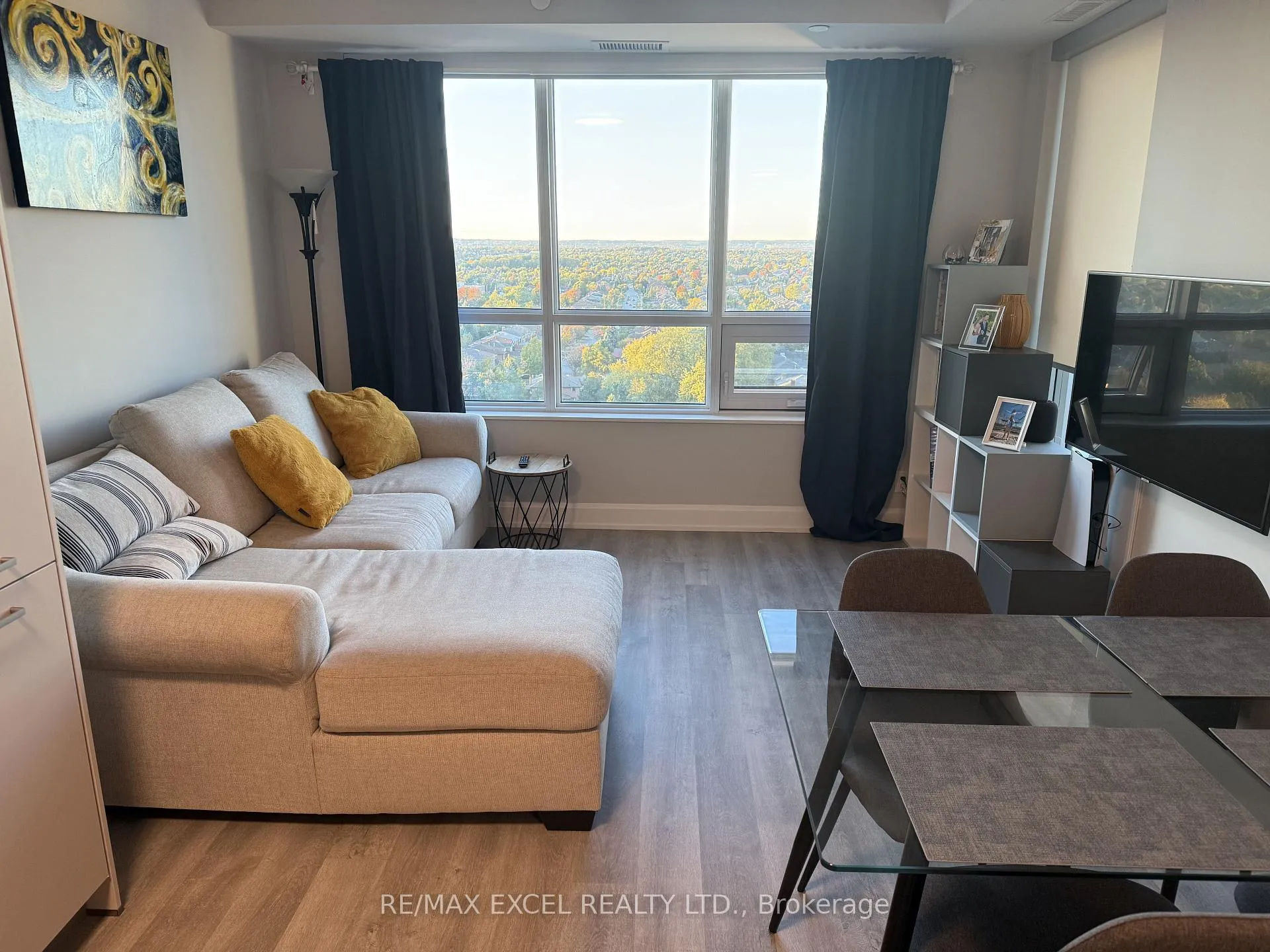 Photo 3 of Unit 1715, 38 Gandhi Lane, Markham, Commerce Valley — HOMEH
