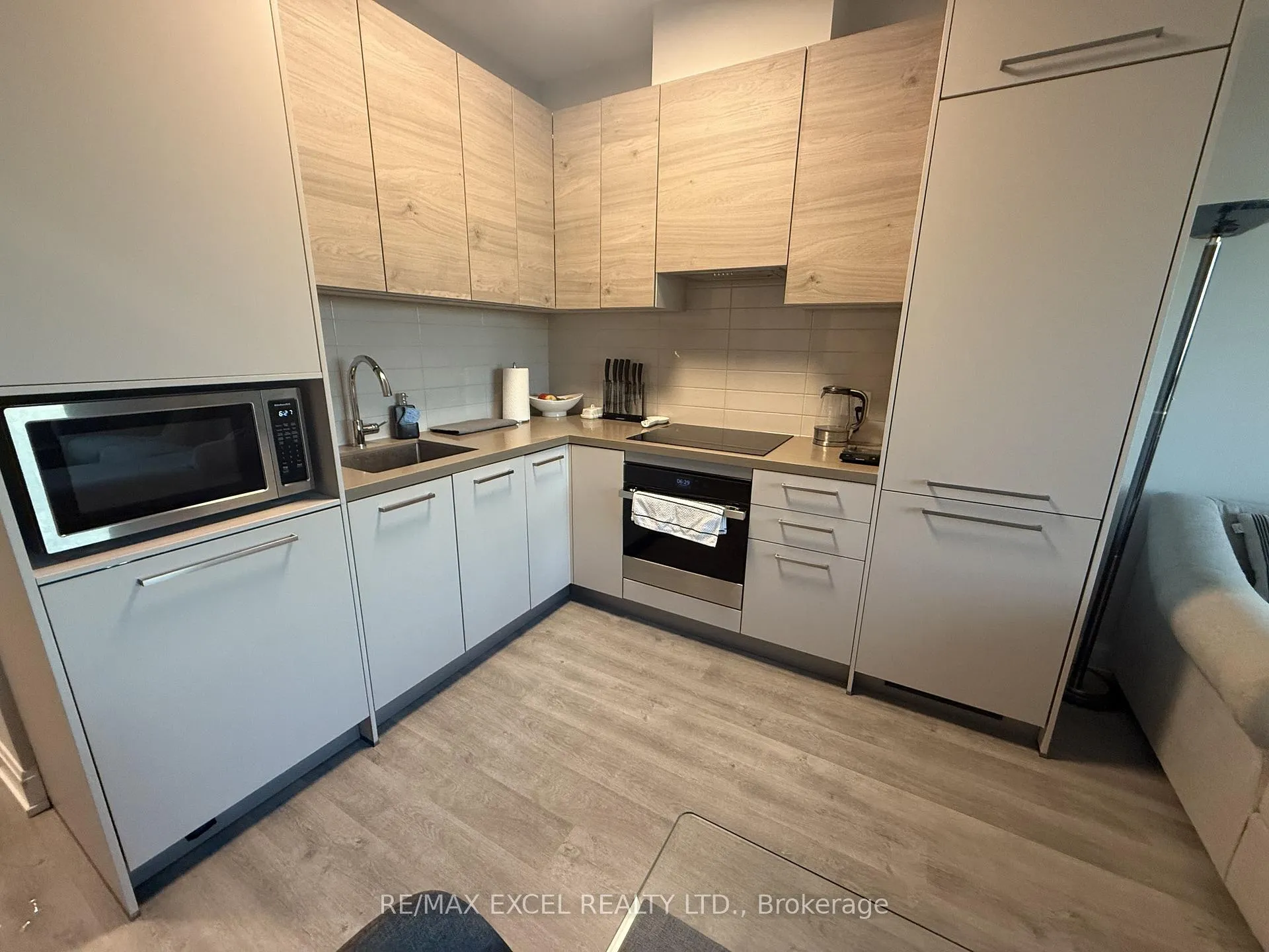 Photo 7 of Unit 1715, 38 Gandhi Lane, Markham, Commerce Valley — HOMEH