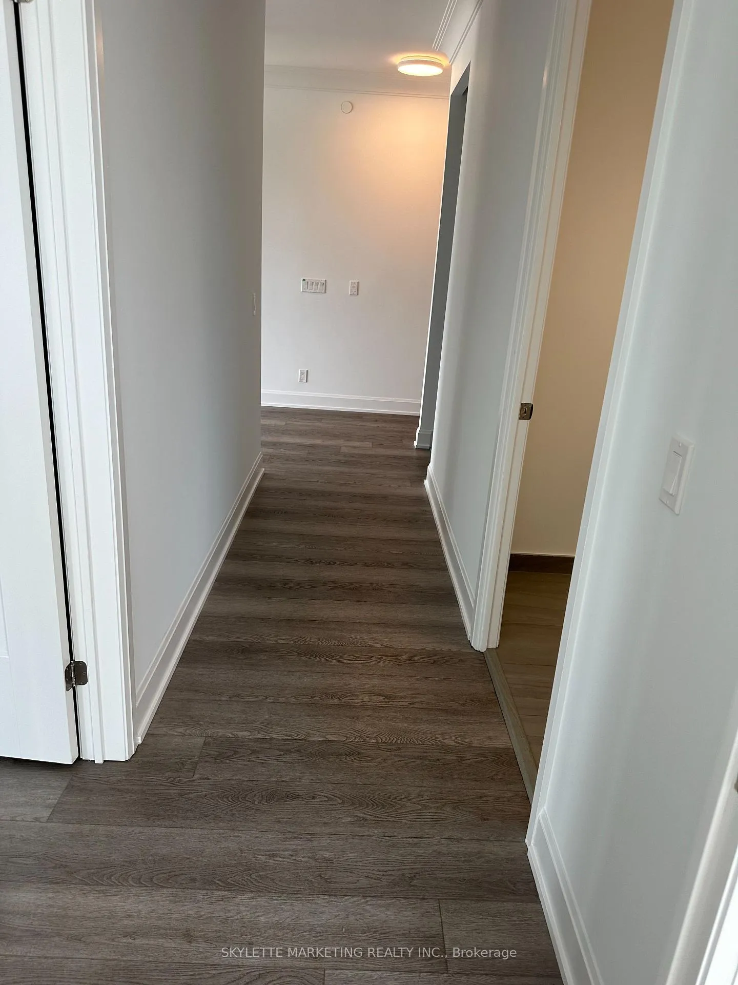 Photo 9 of Unit 505, 38 water walk dr, Markham, Unionville — HOMEH