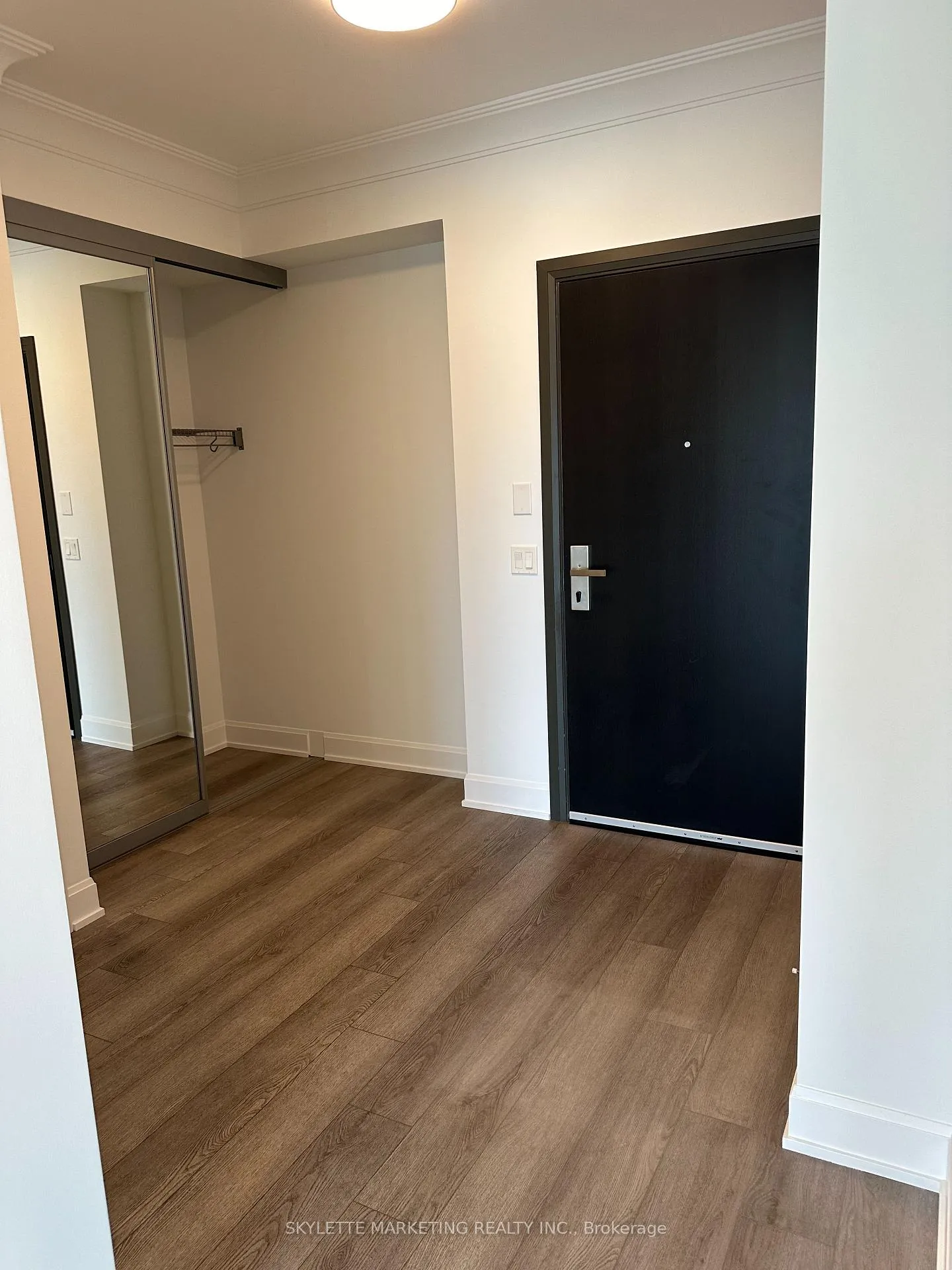 Photo 13 of Unit 505, 38 water walk dr, Markham, Unionville — HOMEH