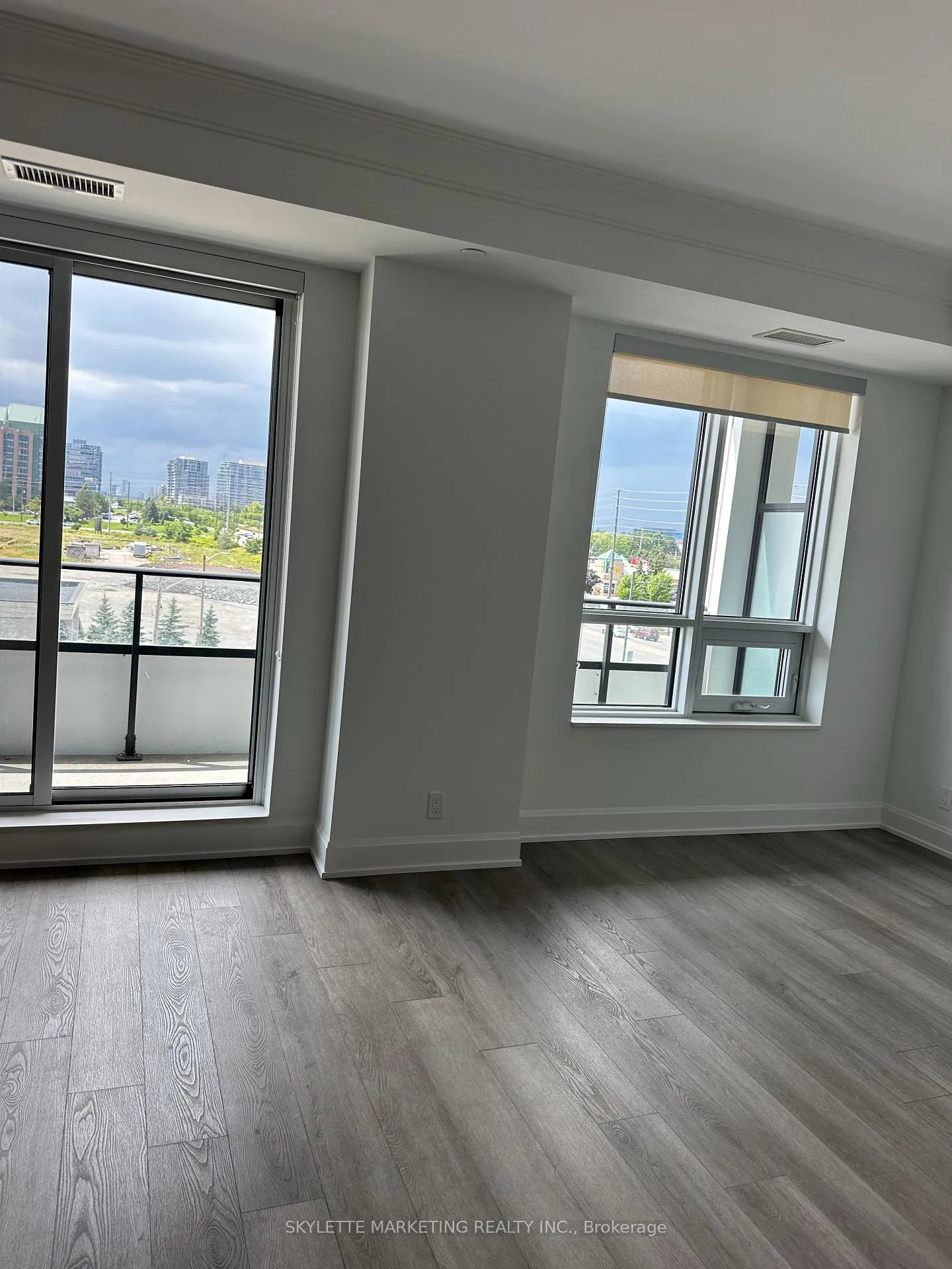 Photo 16 of Unit 505, 38 water walk dr, Markham, Unionville — HOMEH