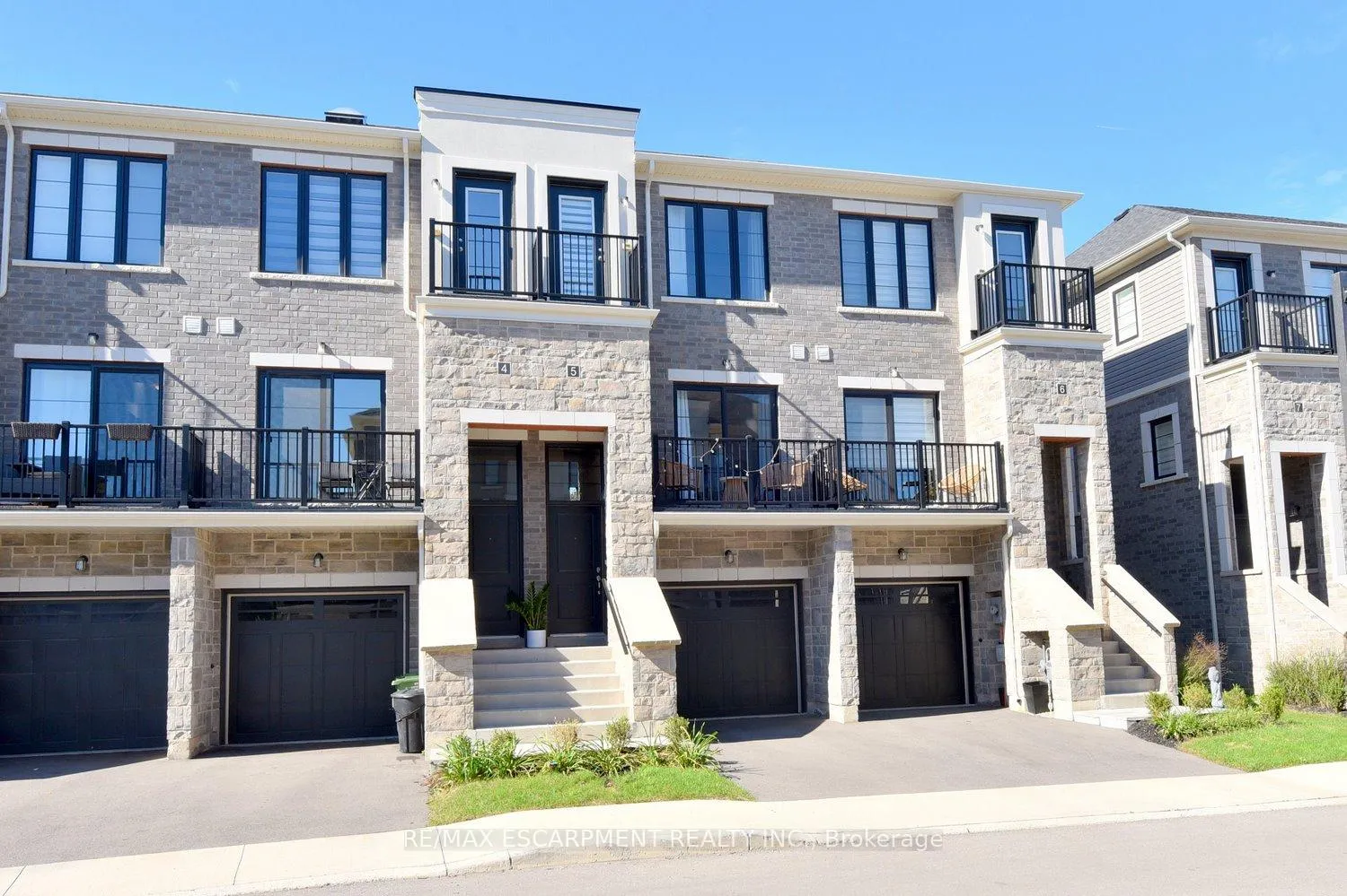 Photo 2 of Unit 5, 383 Dundas Street E, Hamilton, Waterdown — HOMEH