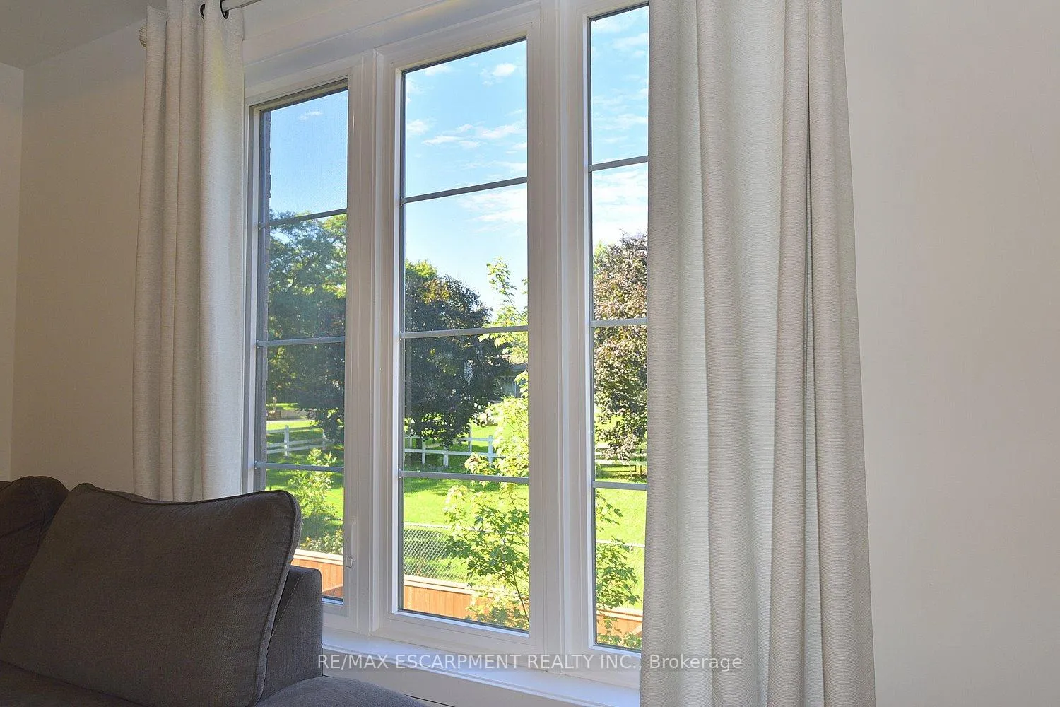 Photo 7 of Unit 5, 383 Dundas Street E, Hamilton, Waterdown — HOMEH