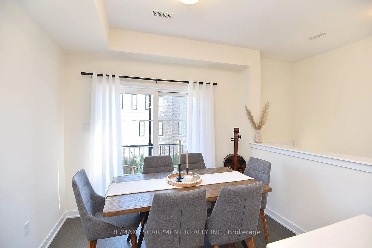 Photo 13 of Unit 5, 383 Dundas Street E, Hamilton, Waterdown — HOMEH
