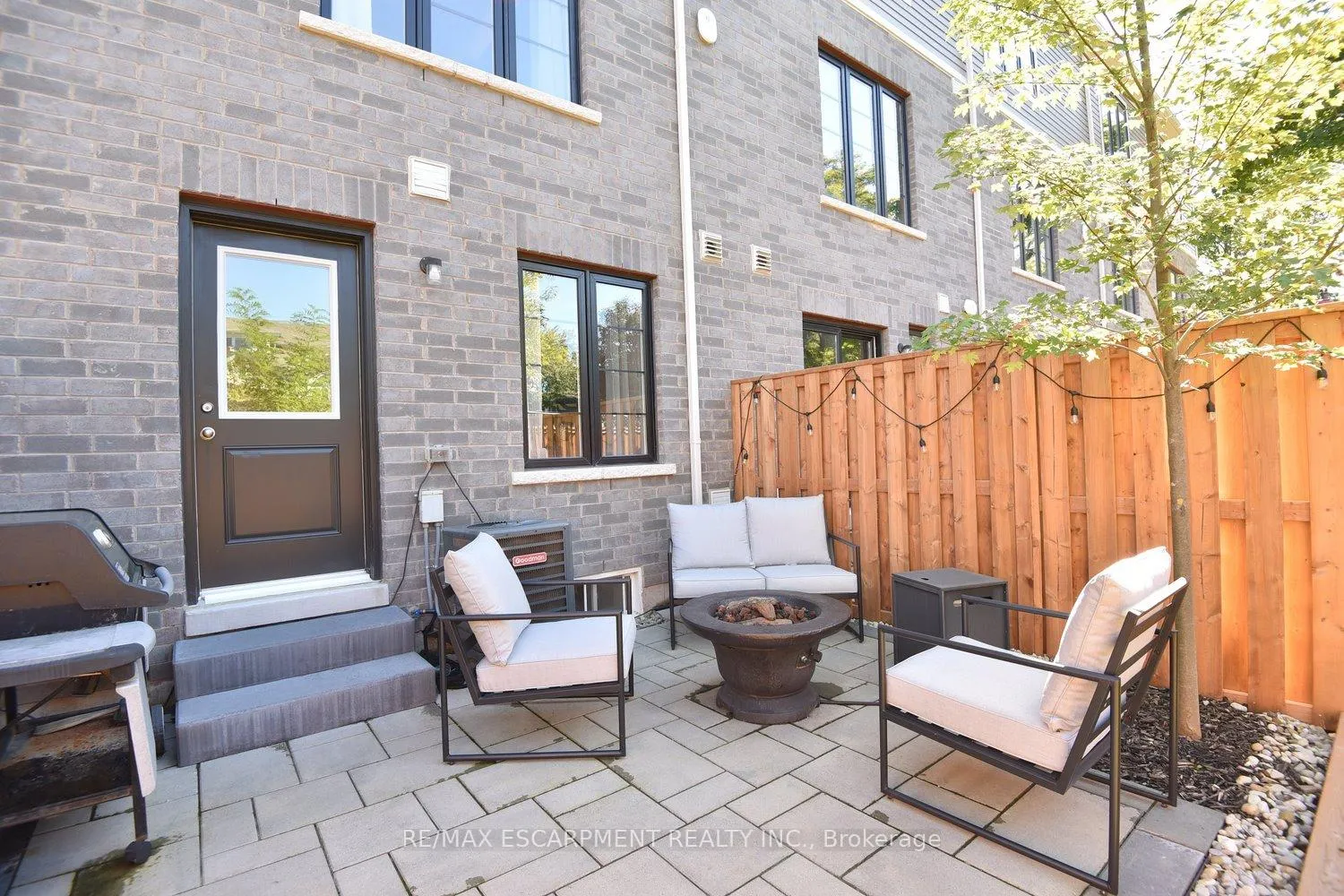 Photo 33 of Unit 5, 383 Dundas Street E, Hamilton, Waterdown — HOMEH