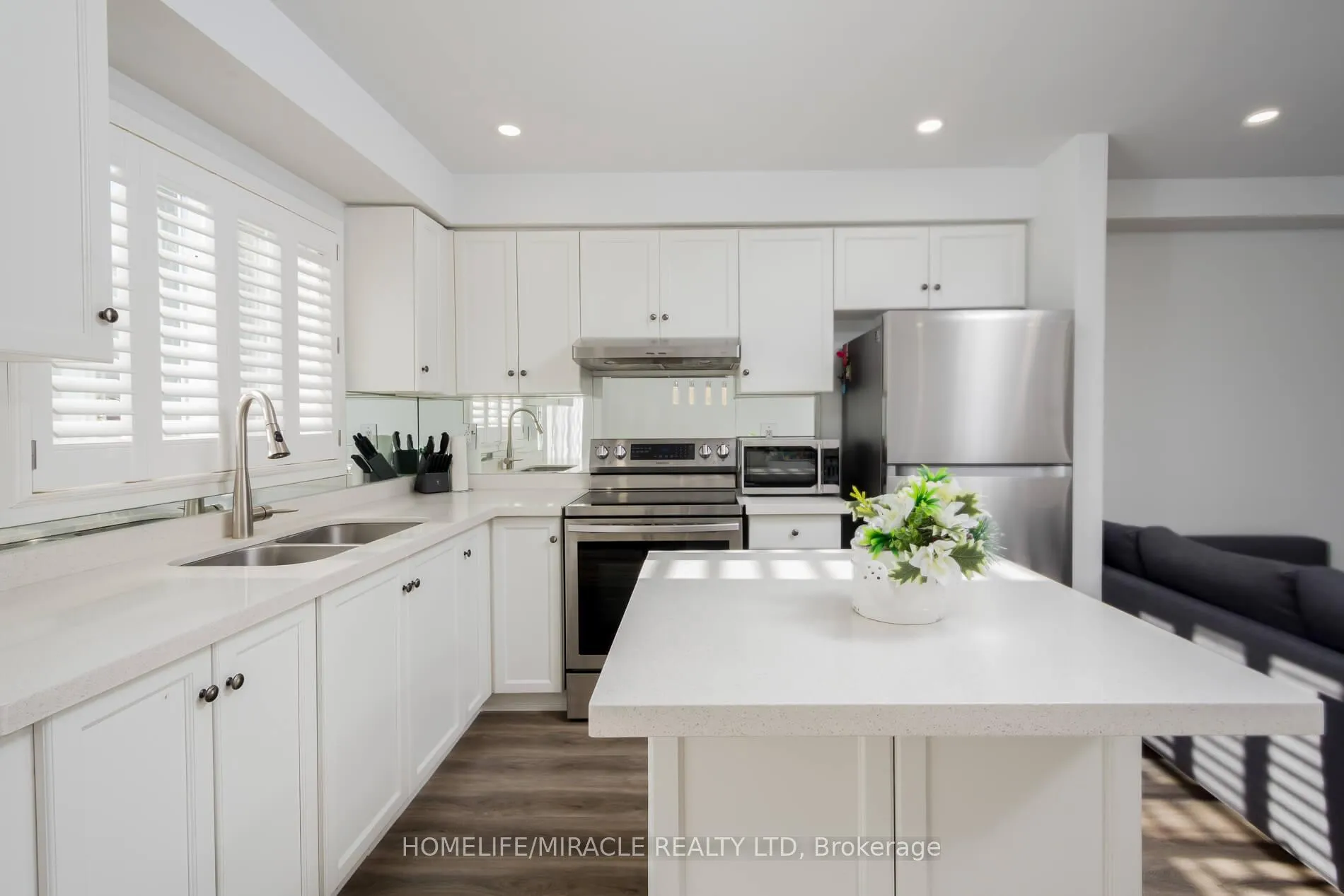 Photo 18 of 220 Kelso Crescent, Vaughan, Maple — HOMEH