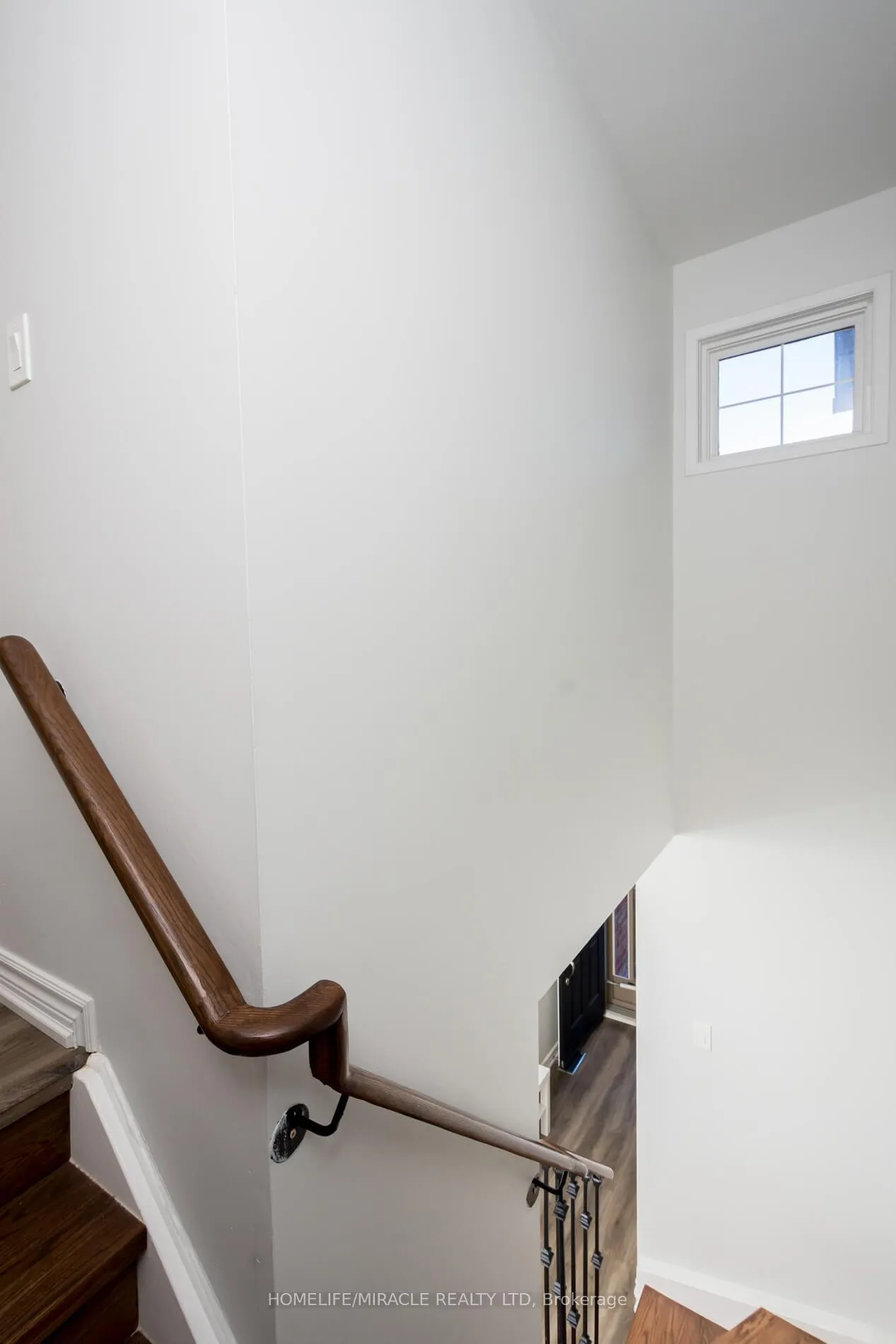 Photo 21 of 220 Kelso Crescent, Vaughan, Maple — HOMEH