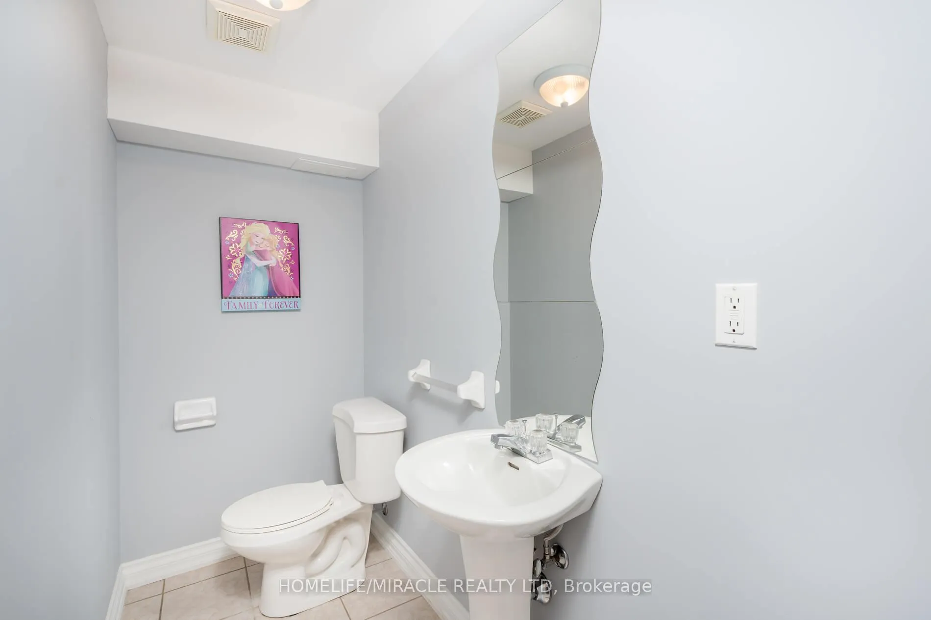 Photo 32 of 220 Kelso Crescent, Vaughan, Maple — HOMEH