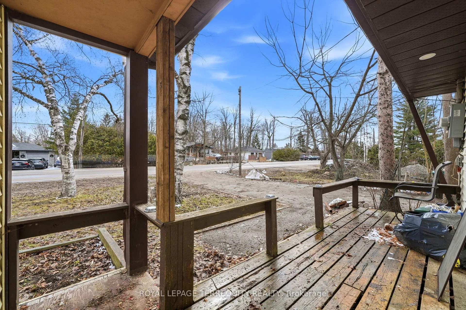 Photo 5 of 2038 St Johns Road, Innisfil, Alcona — HOMEH