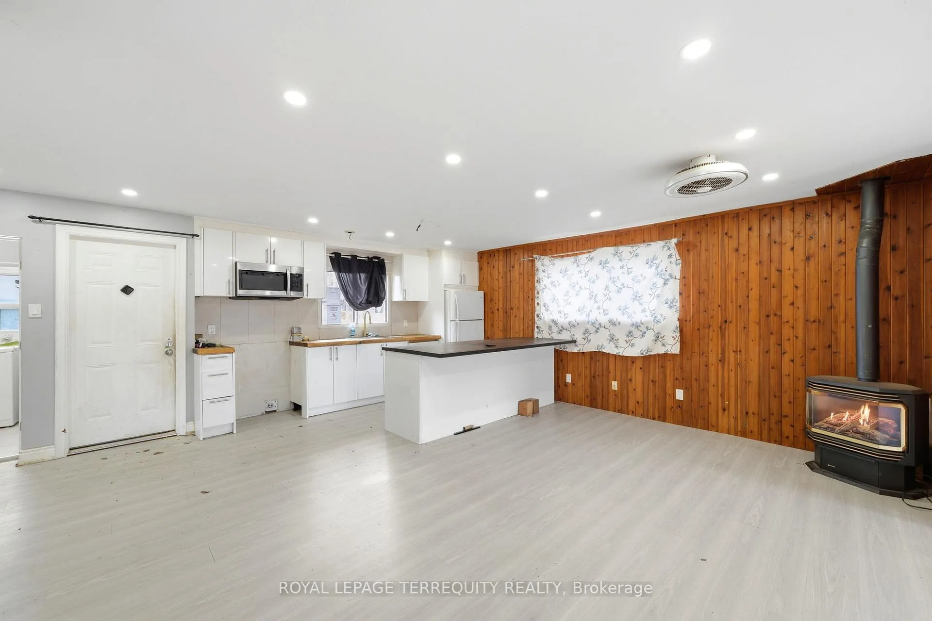 Photo 10 of 2038 St Johns Road, Innisfil, Alcona — HOMEH
