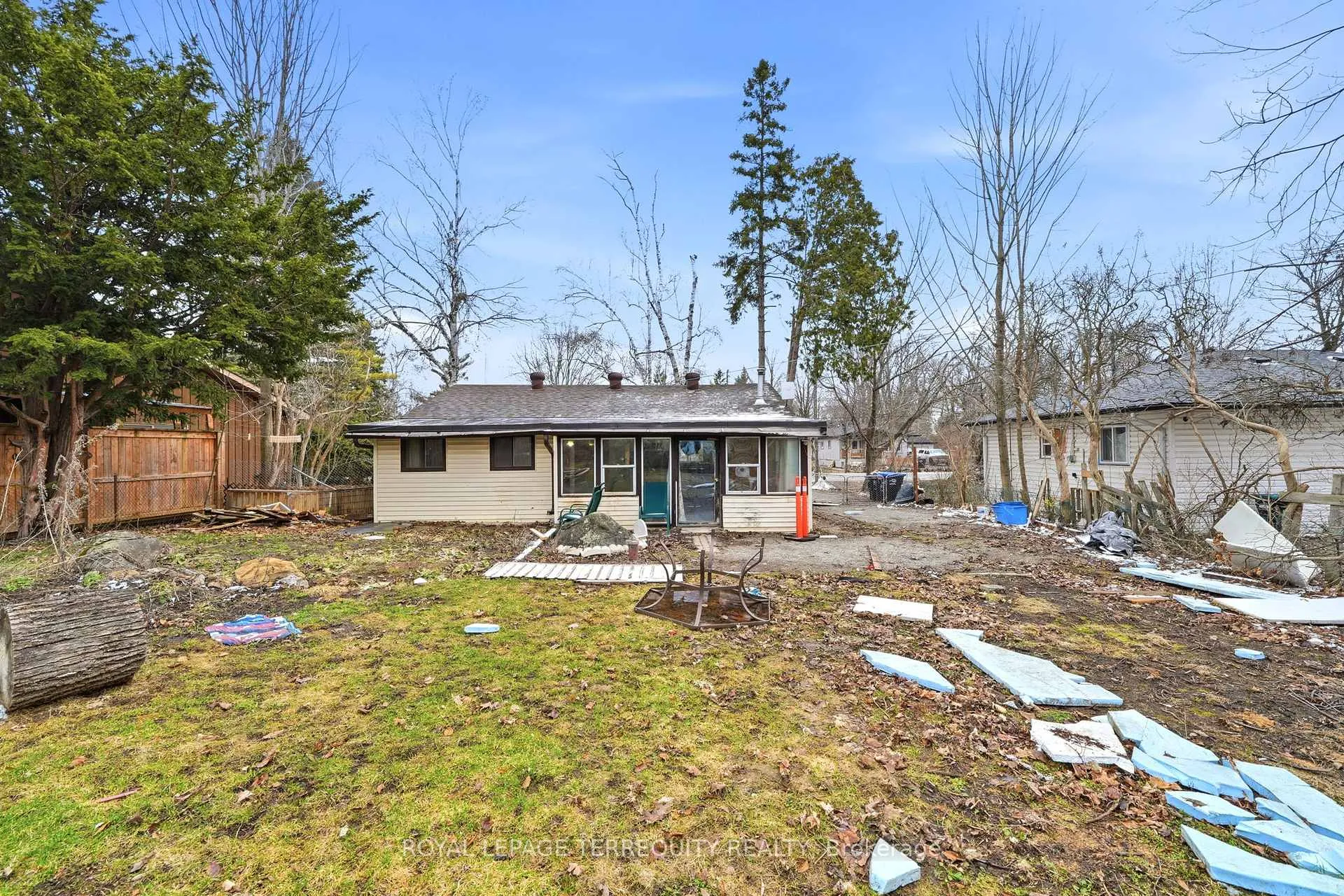 Photo 24 of 2038 St Johns Road, Innisfil, Alcona — HOMEH