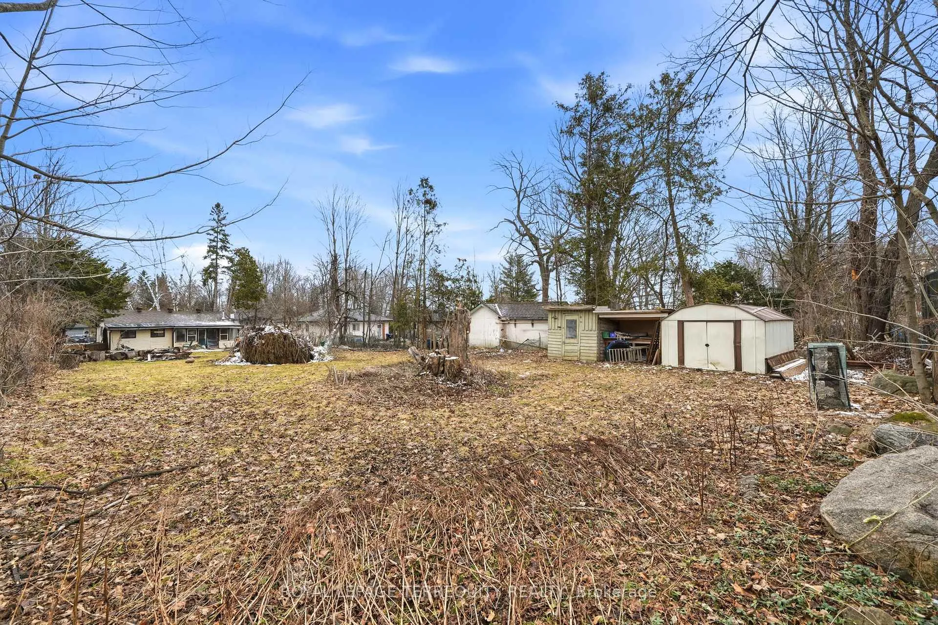 Photo 25 of 2038 St Johns Road, Innisfil, Alcona — HOMEH
