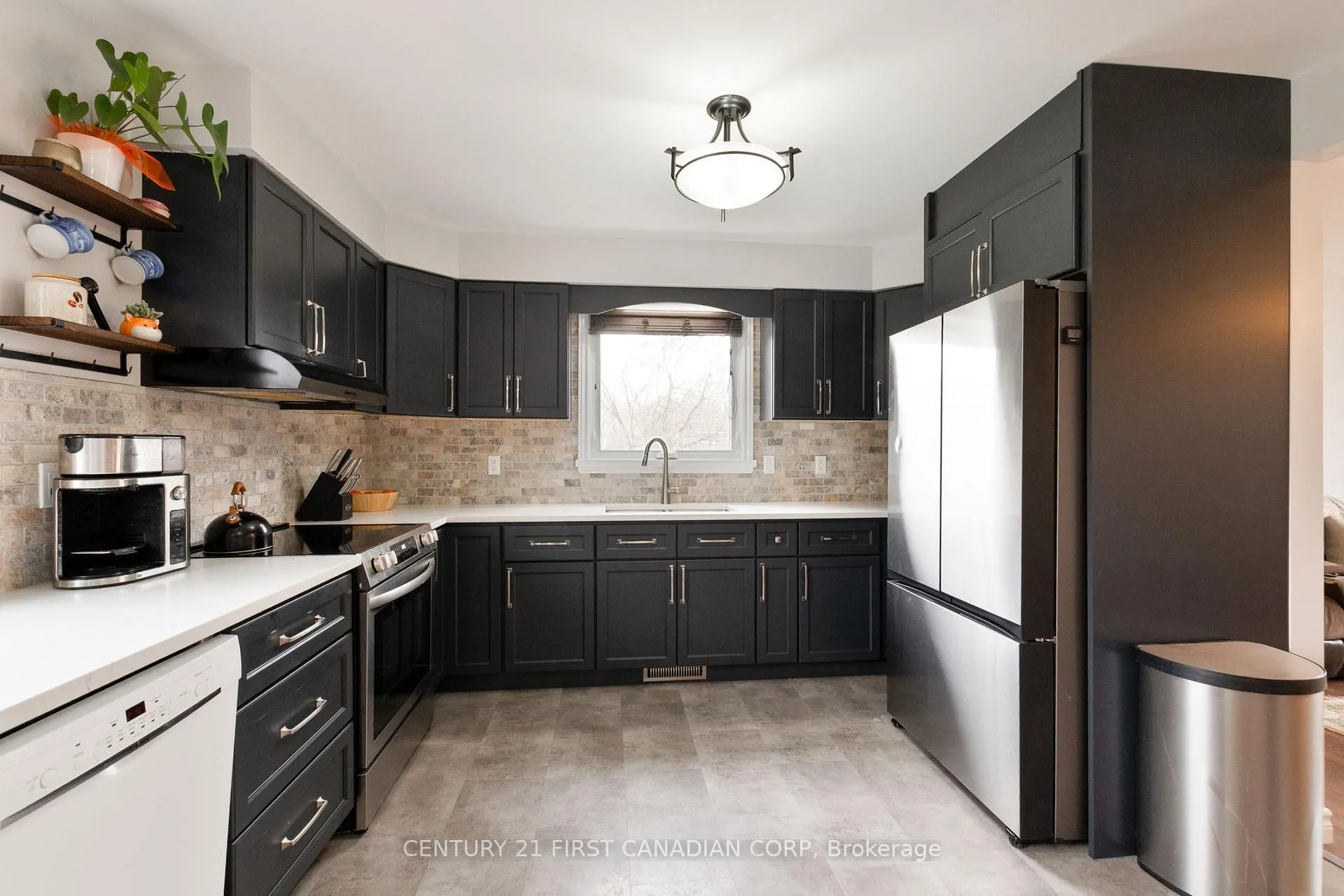 Photo 12 of 9526 Currie Road, Dutton/Dunwich, Wallacetown — HOMEH