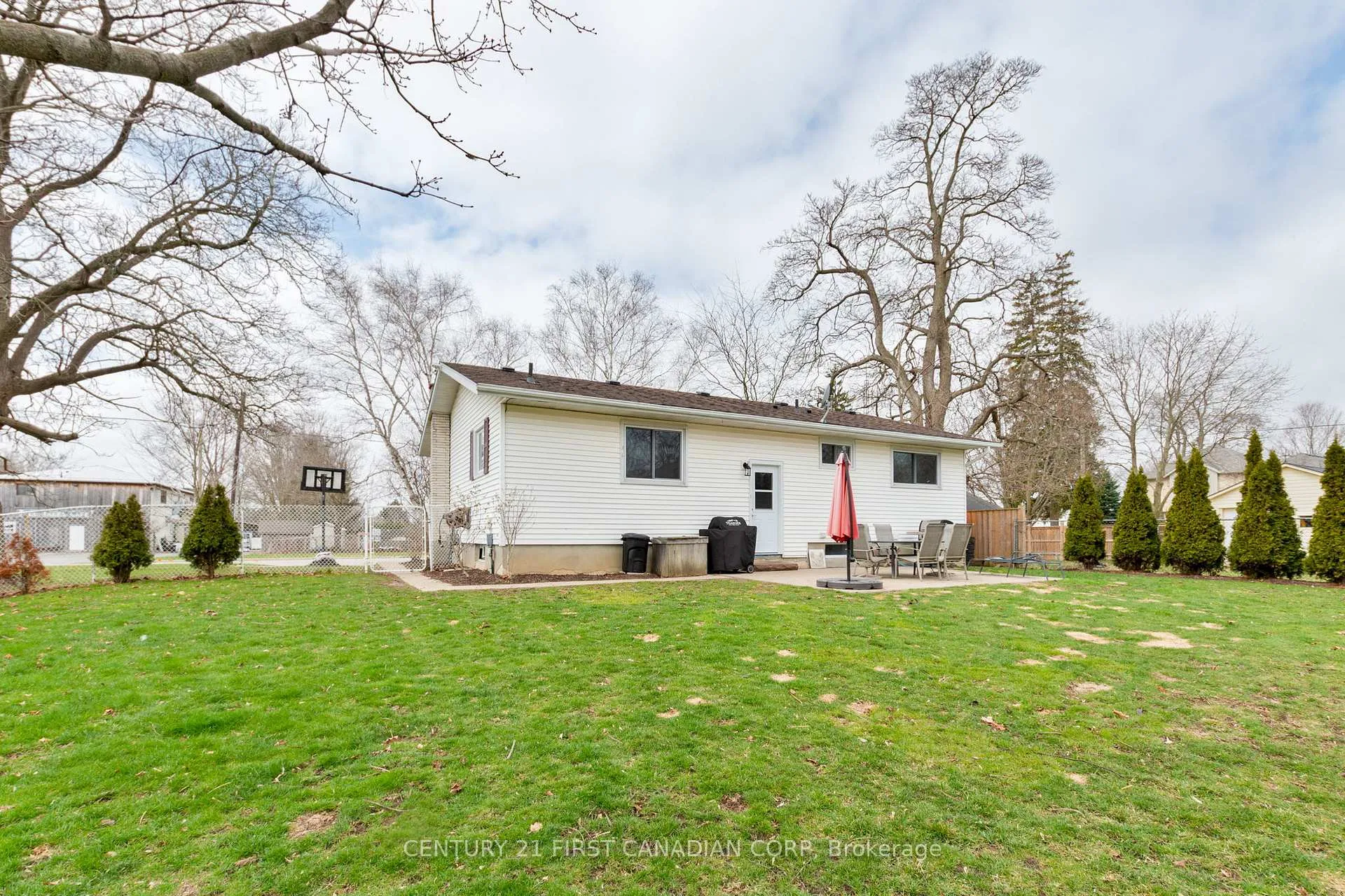 Photo 36 of 9526 Currie Road, Dutton/Dunwich, Wallacetown — HOMEH