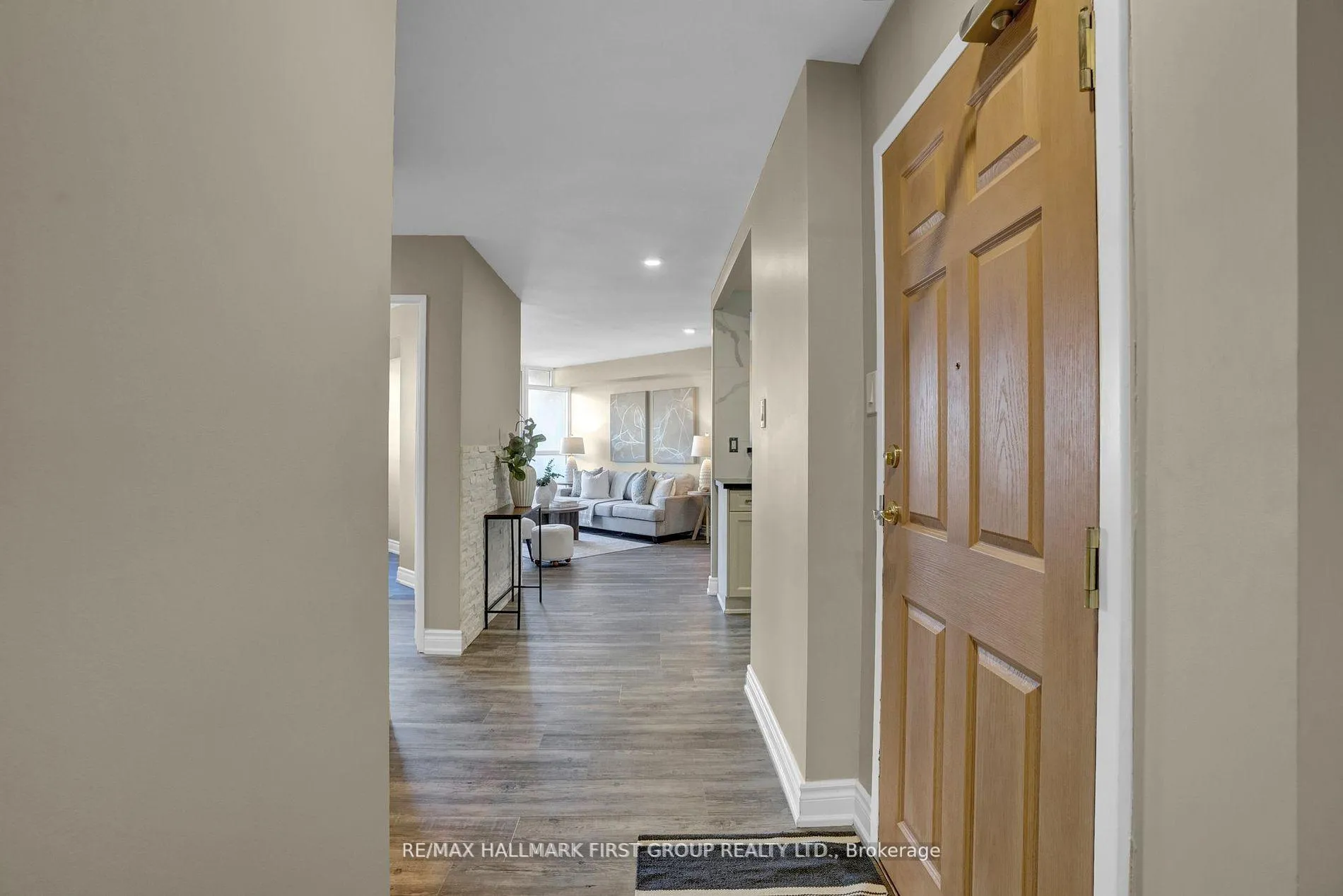 Photo 9 of Unit 611, 2 Westney Road N, Ajax, Central West — HOMEH