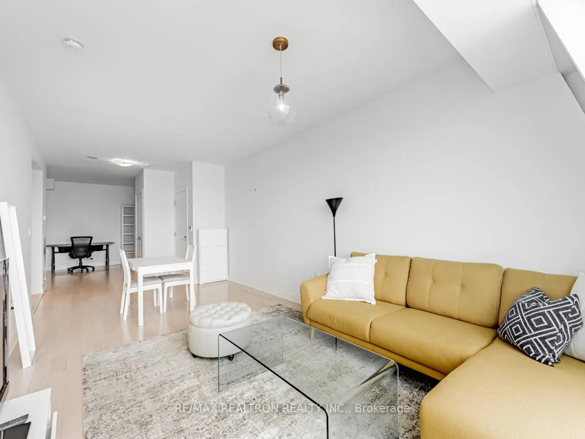 Photo 23 of Unit 5205, 8 The Esplanade, Toronto, Waterfront Communities — HOMEH