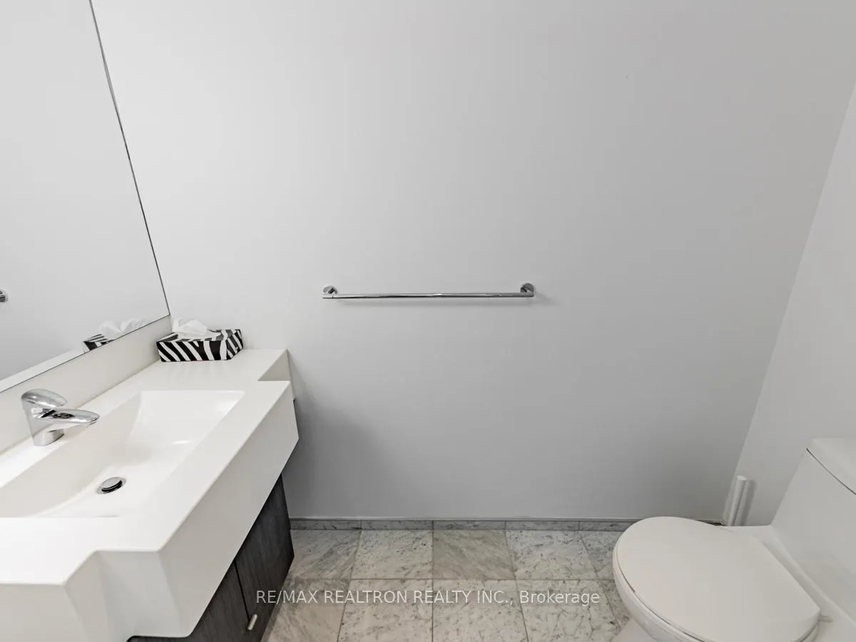Photo 30 of Unit 5205, 8 The Esplanade, Toronto, Waterfront Communities — HOMEH