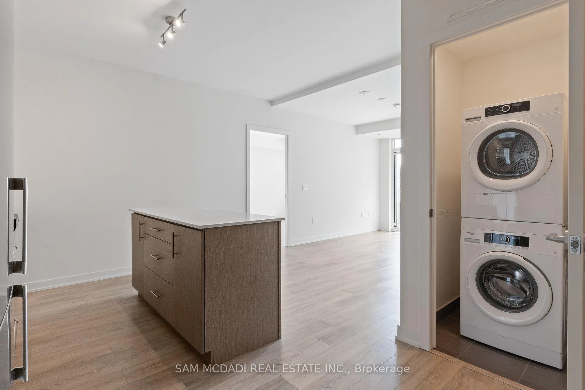 Photo 14 of Unit 1305, 212 King William Street, Hamilton, Beasley — HOMEH