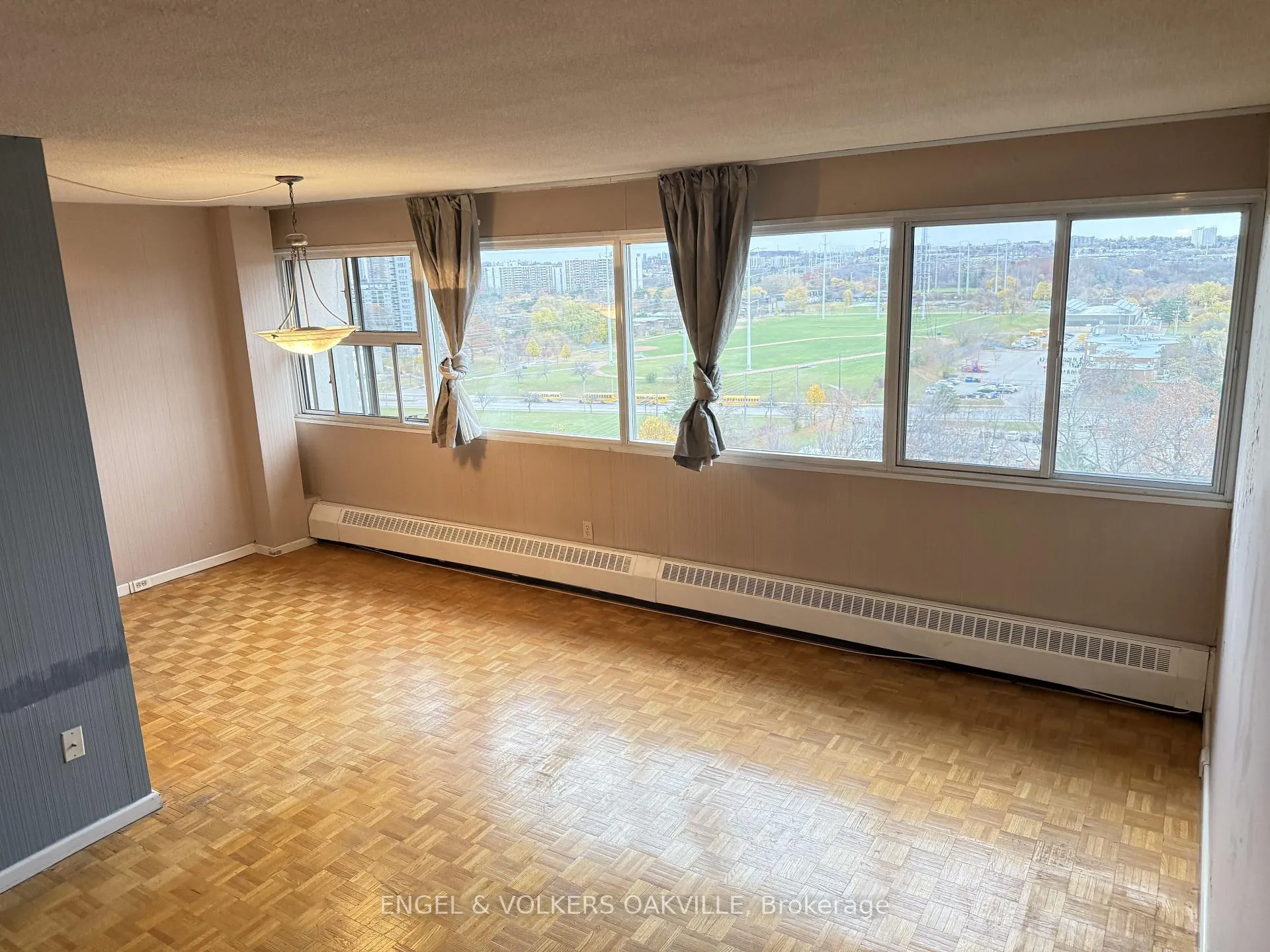 Photo 7 of Unit 1408, 725 Don Mills Road, Toronto, Flemingdon Park — HOMEH
