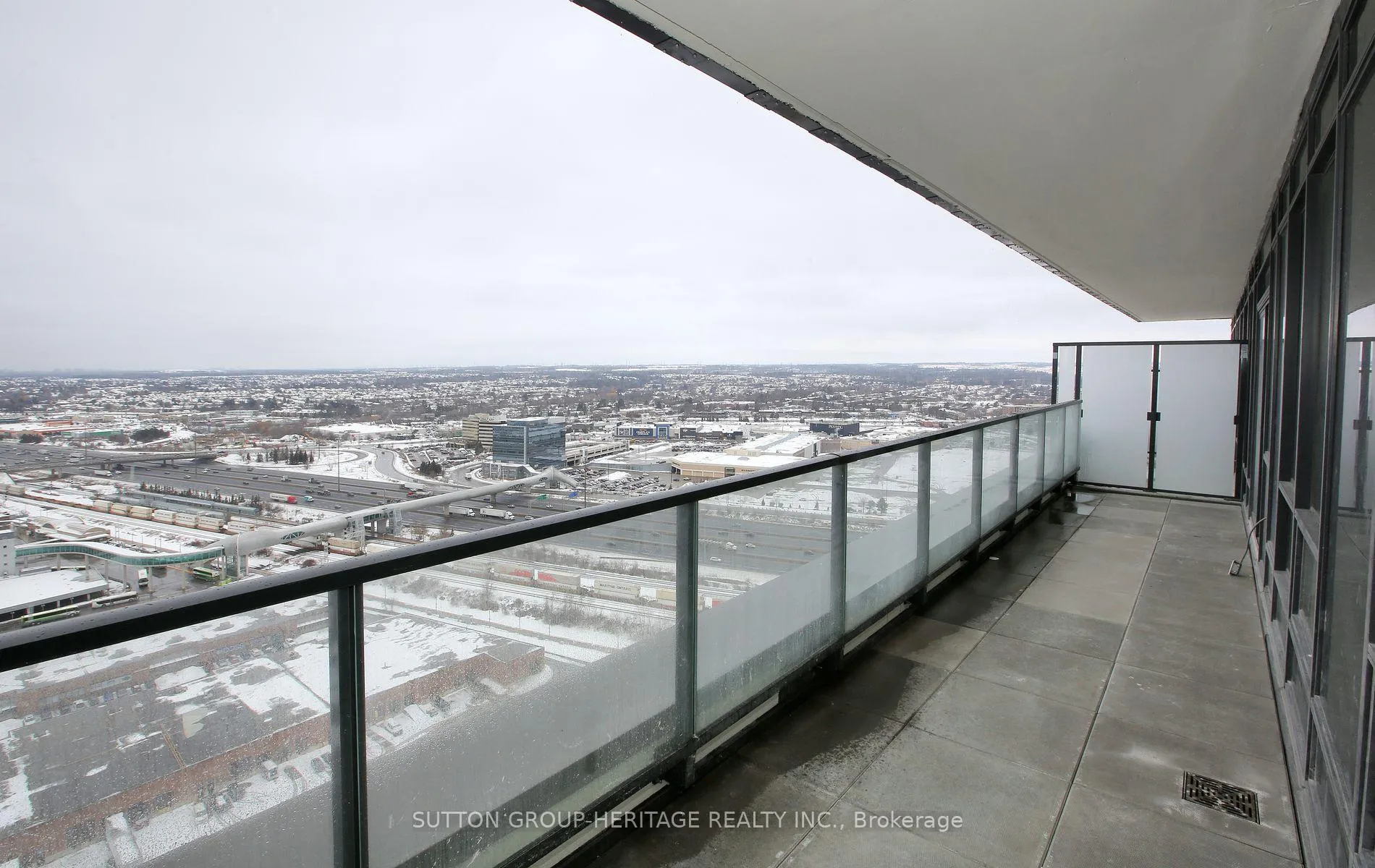 Photo 6 of Unit 3008, 1435 Celebration Drive, Pickering, Bay Ridges — HOMEH