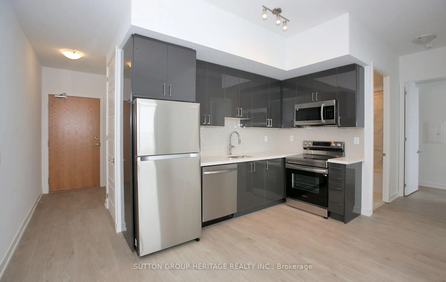 Photo 11 of Unit 3008, 1435 Celebration Drive, Pickering, Bay Ridges — HOMEH