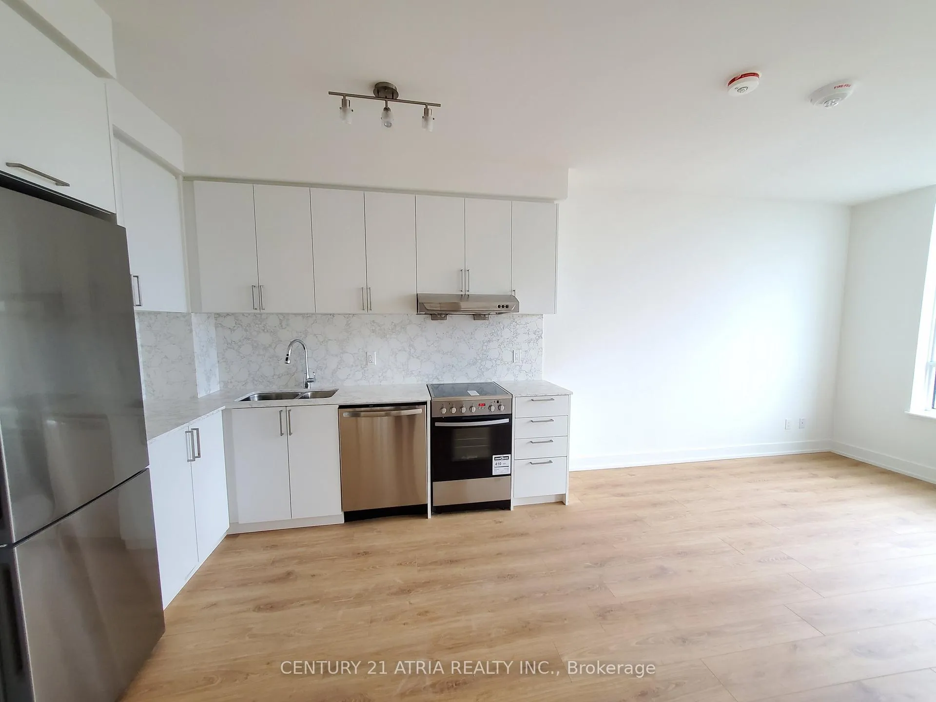 Front of Unit 710W, 268 Buchanan Drive