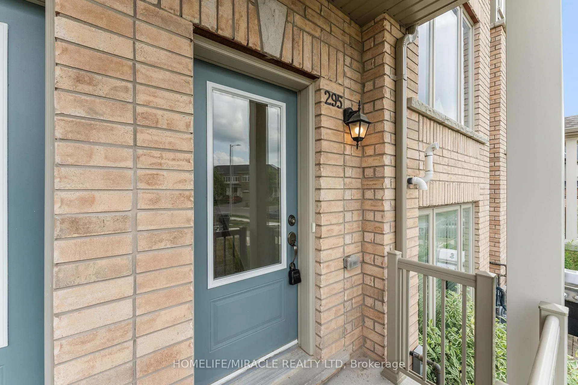 Photo 8 of 295 Law Drive, Guelph, Grange Road — HOMEH