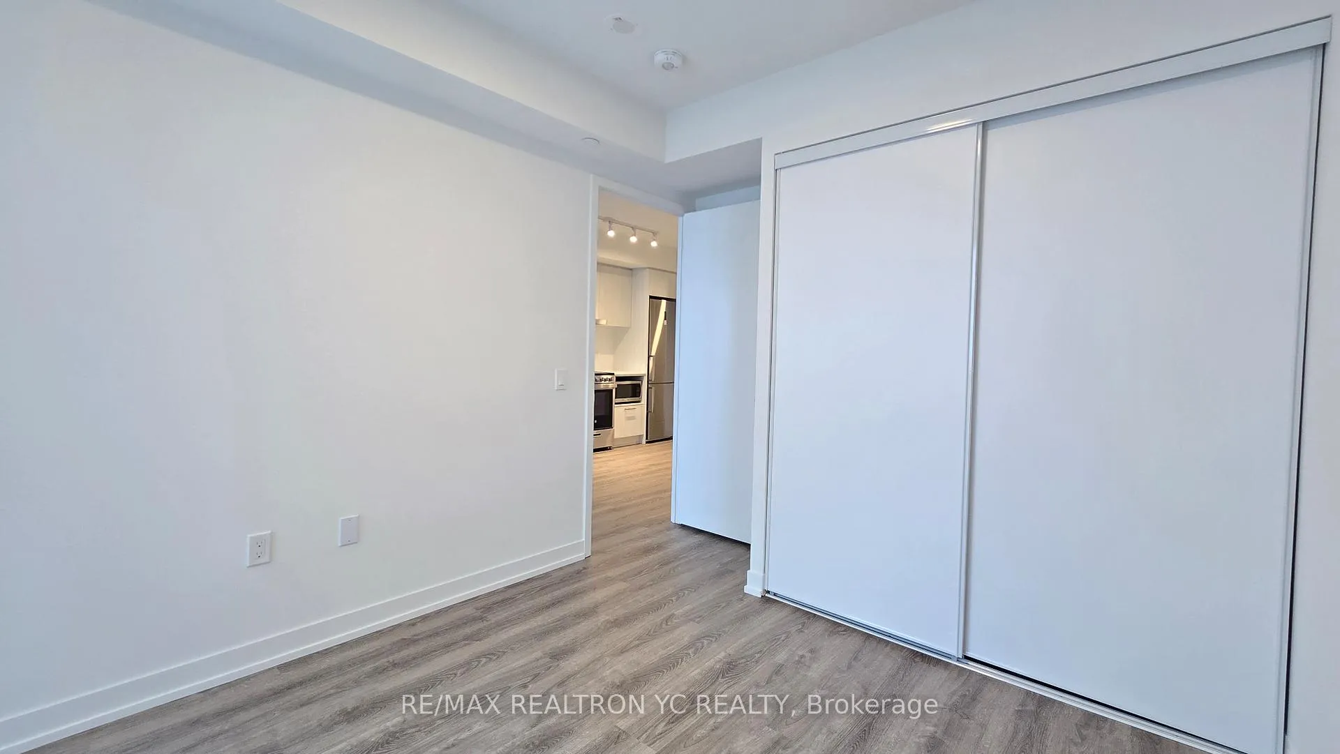 Photo 4 of Unit 3516, 195 Commerce Street, Vaughan, Vaughan Corporate Centre — HOMEH